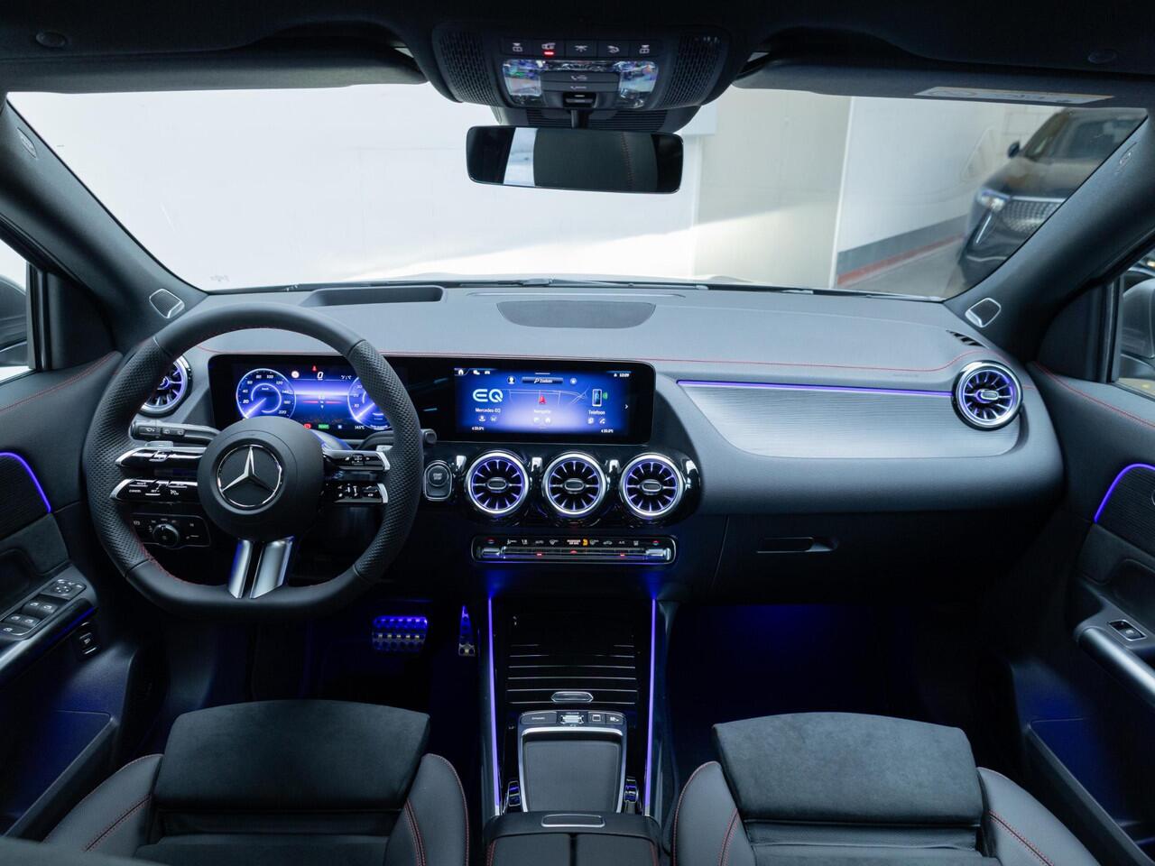 Mercedes-Benz EQA 250+ Business Solution AMG 71 kWh Panorama dak