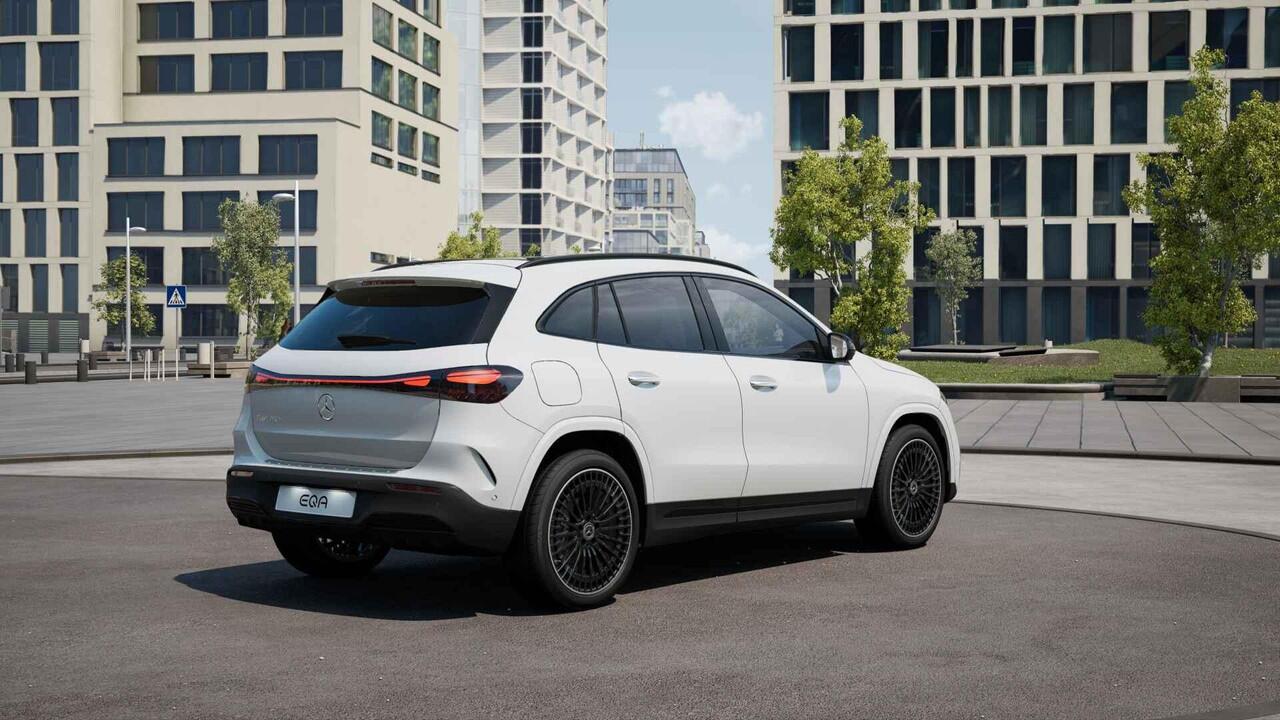 Mercedes-Benz EQA 250+ Business Solution AMG 71 kWh | Panoramaschuifdak | Head-up | Burmester | Winterpakket |