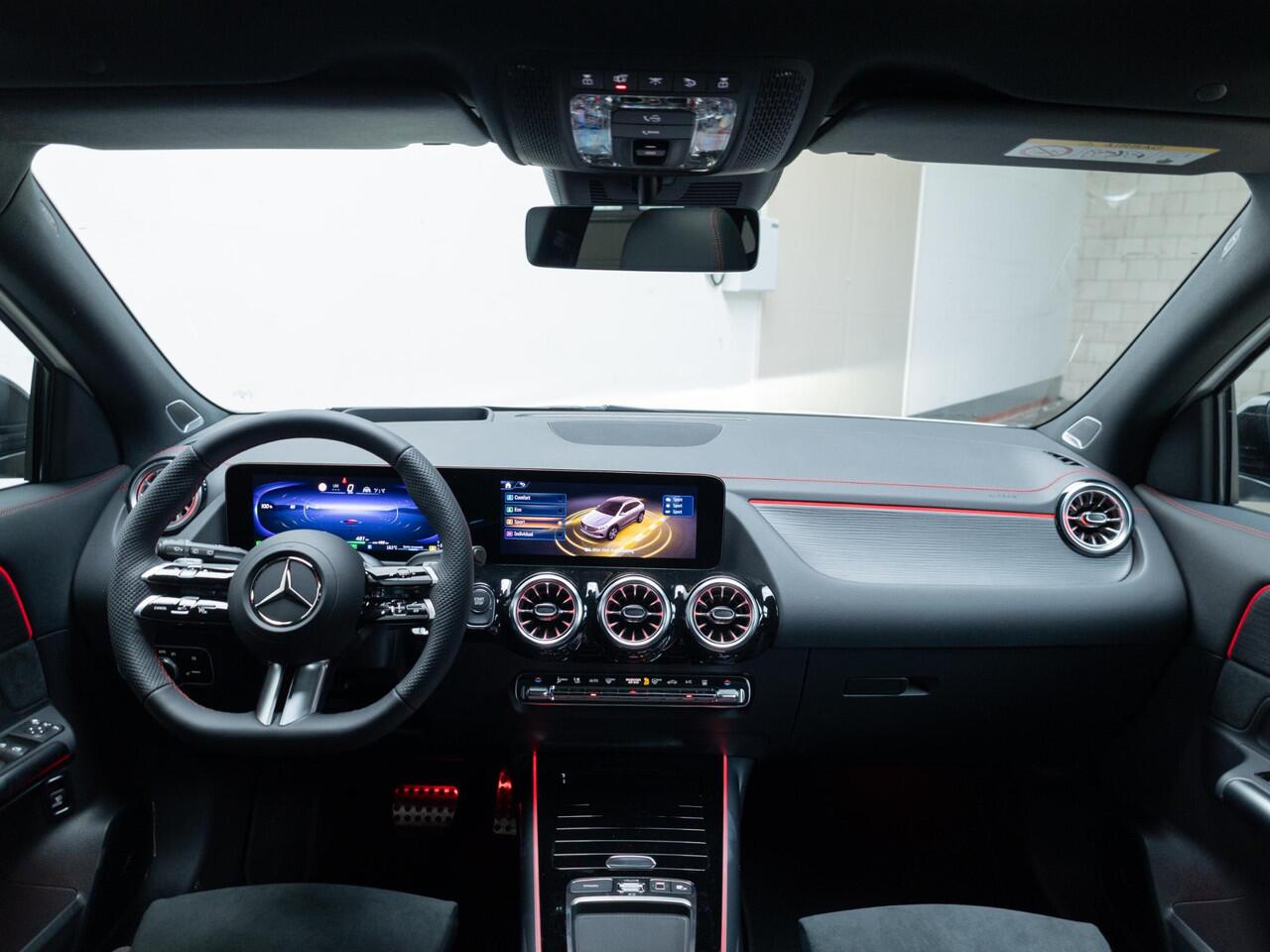 Mercedes-Benz EQA 250+ Business Solution AMG 71 kWh Panorama dak | Trekhaak