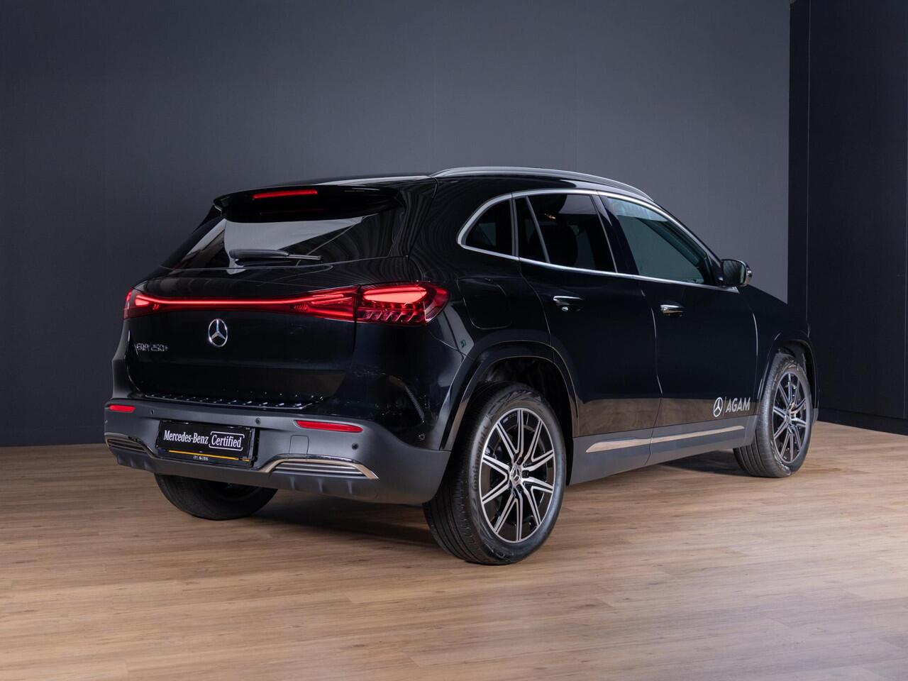 Mercedes-Benz EQA 250+ Business Solution AMG Panorama dak