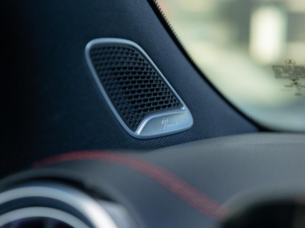 Mercedes-Benz EQA 250 Business Solution AMG 67 kWh Panorama dak | Trekhaak