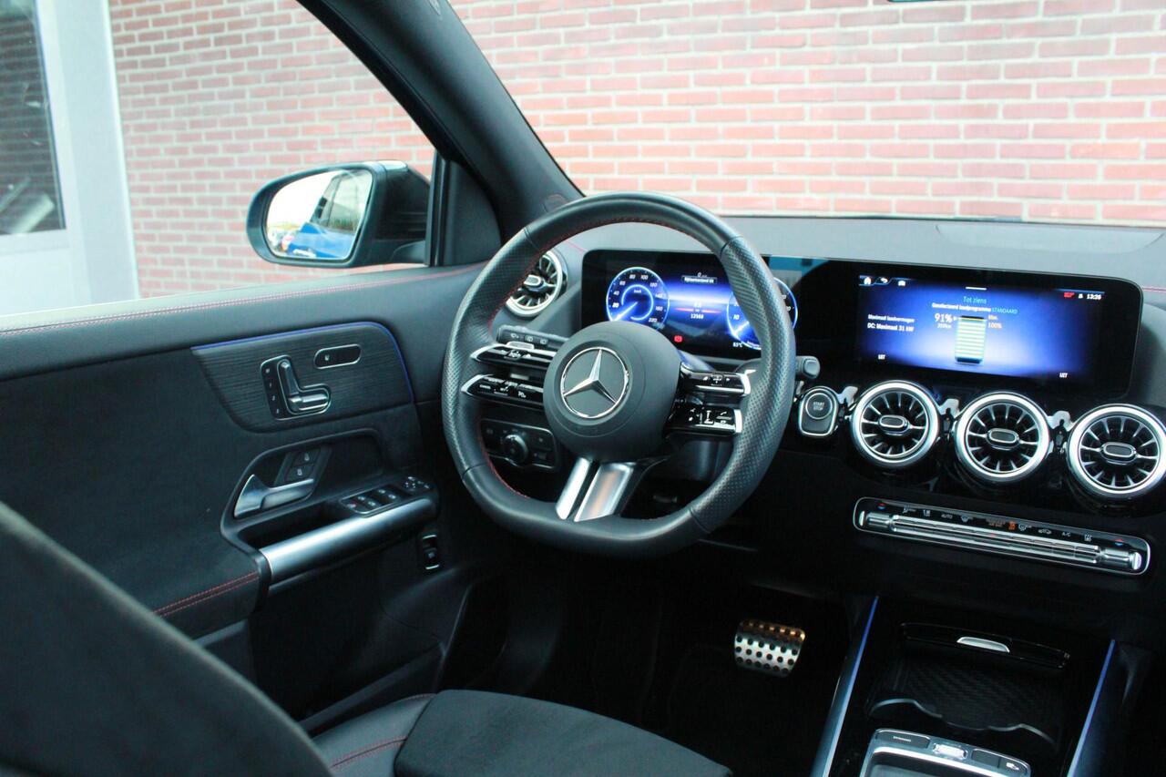 Mercedes-Benz EQA 300 4MATIC AMG Line | Pano | Distronic | Memory |