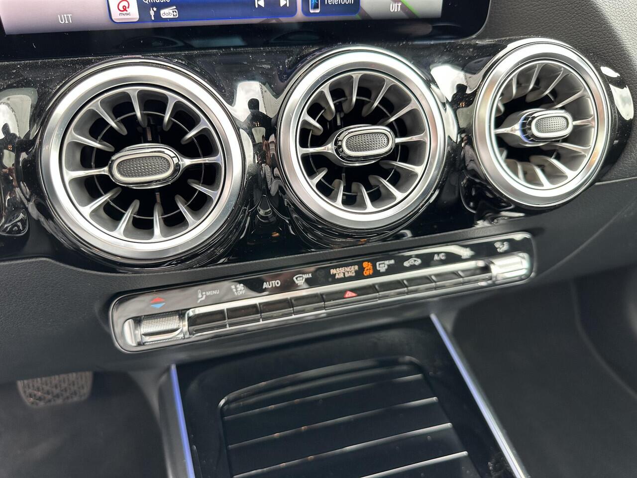 Mercedes-Benz EQA 250+ Business Line Limited Panorama dak | Trekhaak