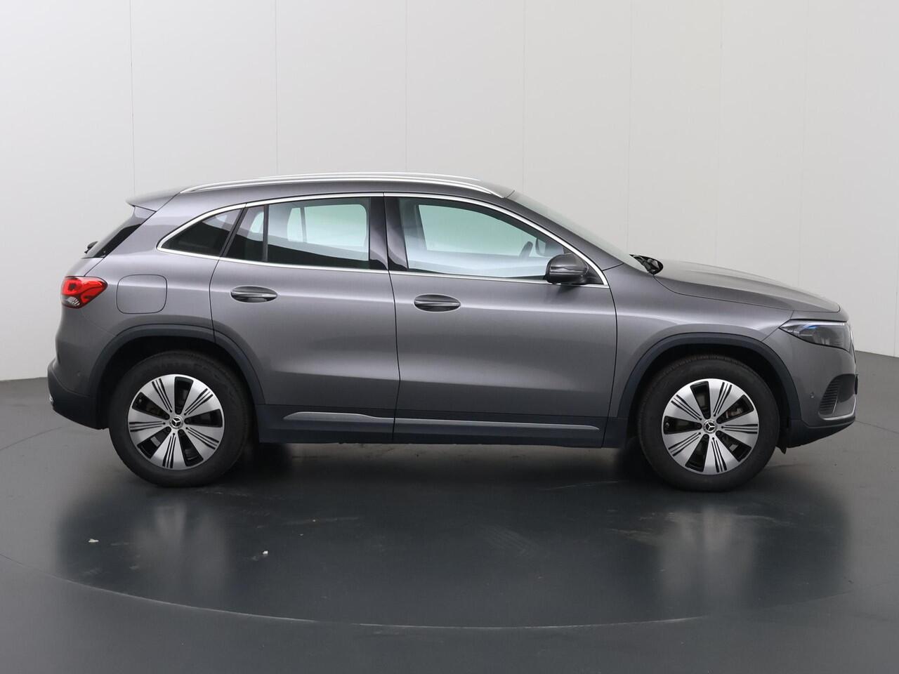 Mercedes-Benz EQA 250 67 kWh | Augmented reality | Apple carplay | Elektrische achterklep |