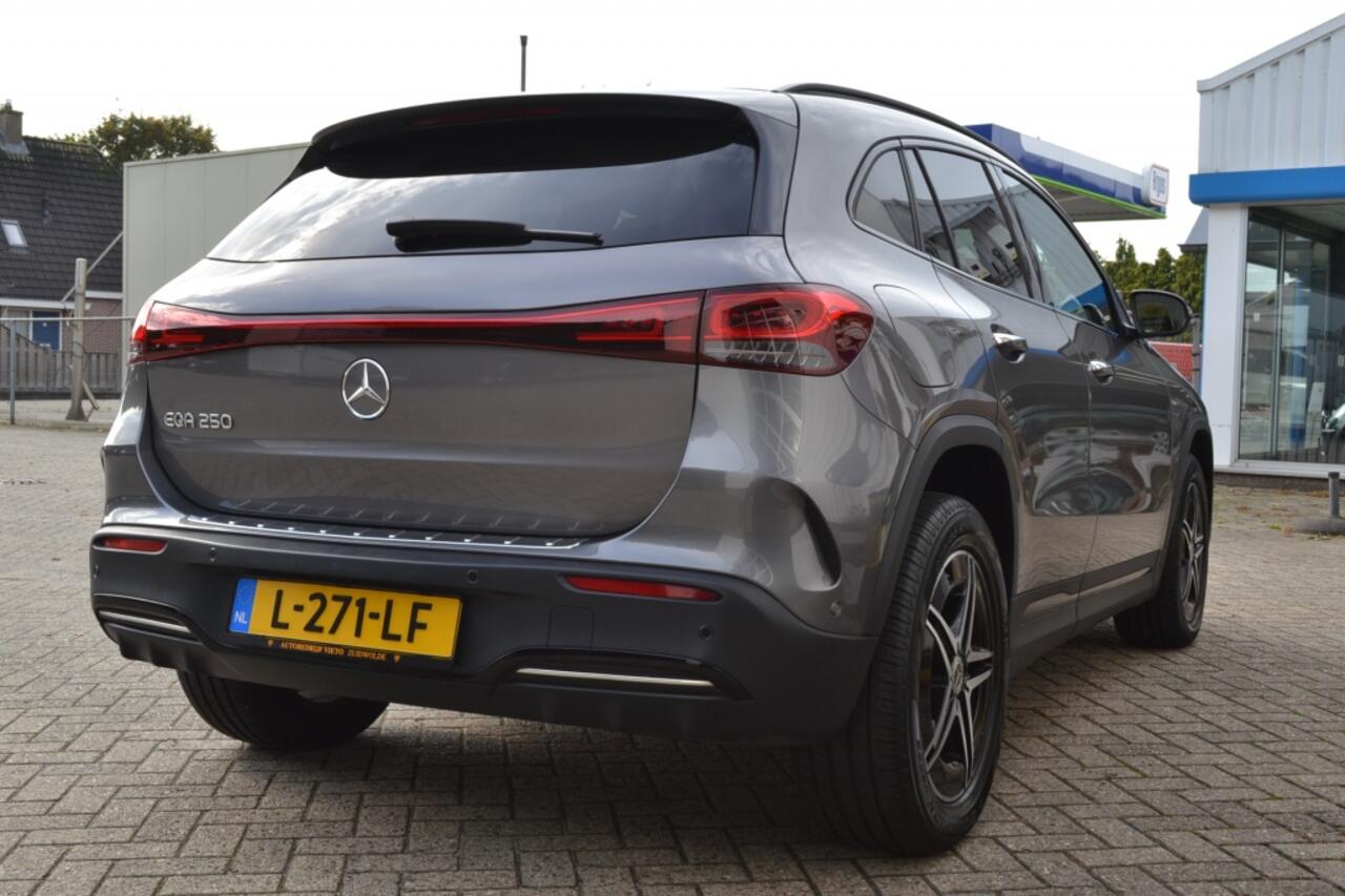 Mercedes-Benz EQA 250 Bns Sol. AMG