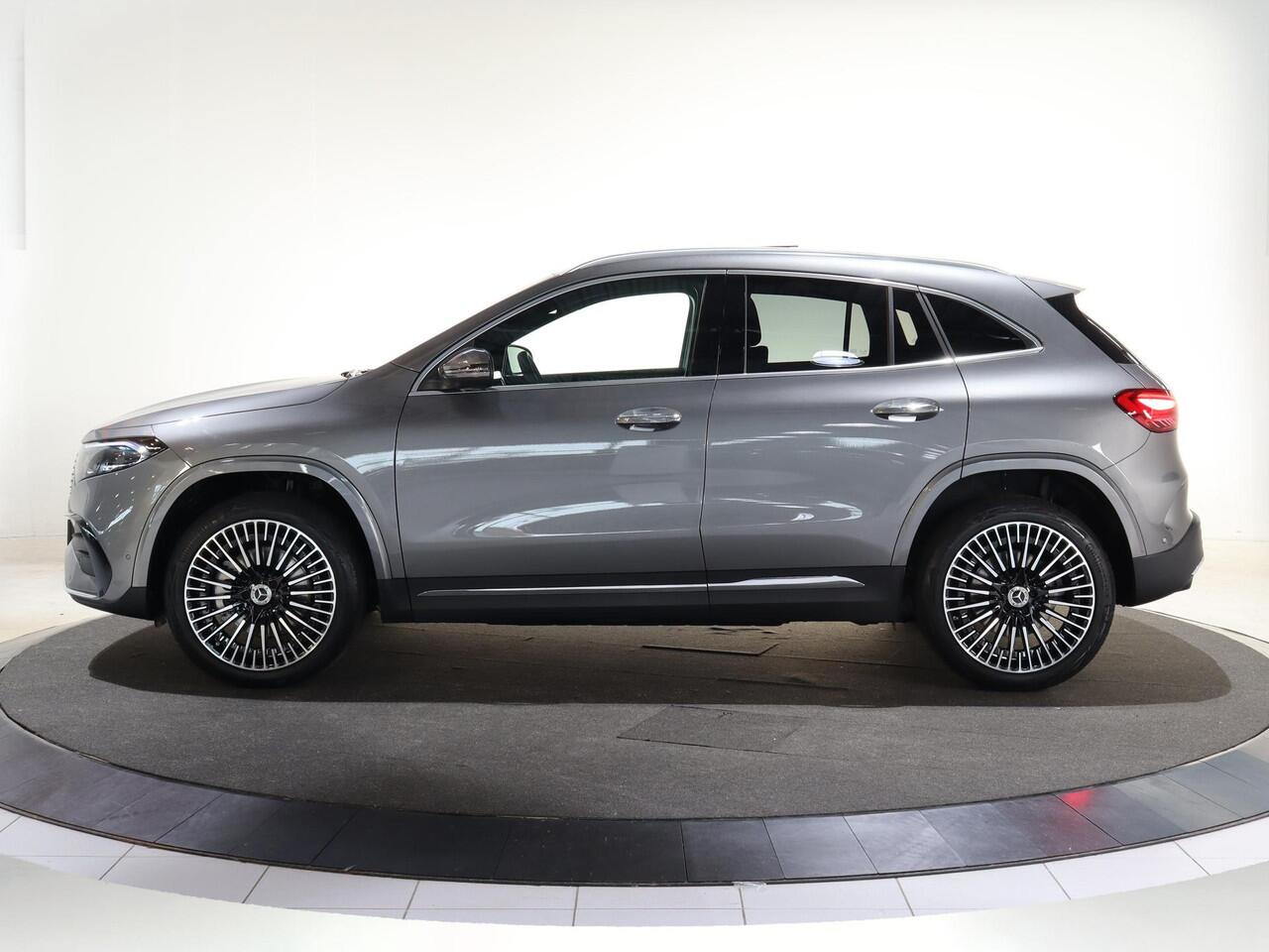 Mercedes-Benz EQA 250+ Business Solution AMG 71 kWh | Panoramaschuifdak | Dodehoekassistent | Head-up | Burmester | Winterpakket |