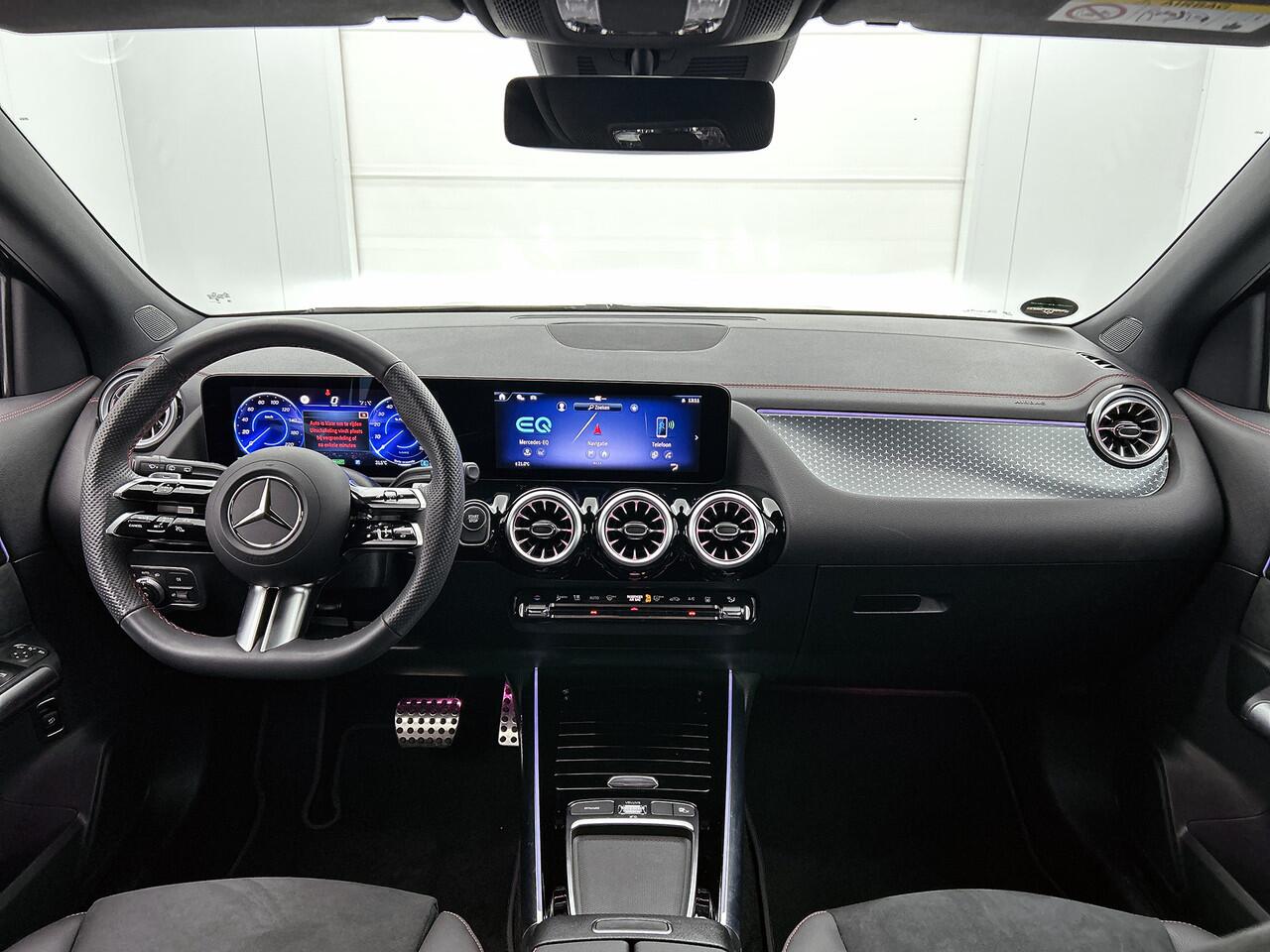 Mercedes-Benz EQA 350 4MATIC AMG Line 71 kWh Facelift, Distronic, Camera,