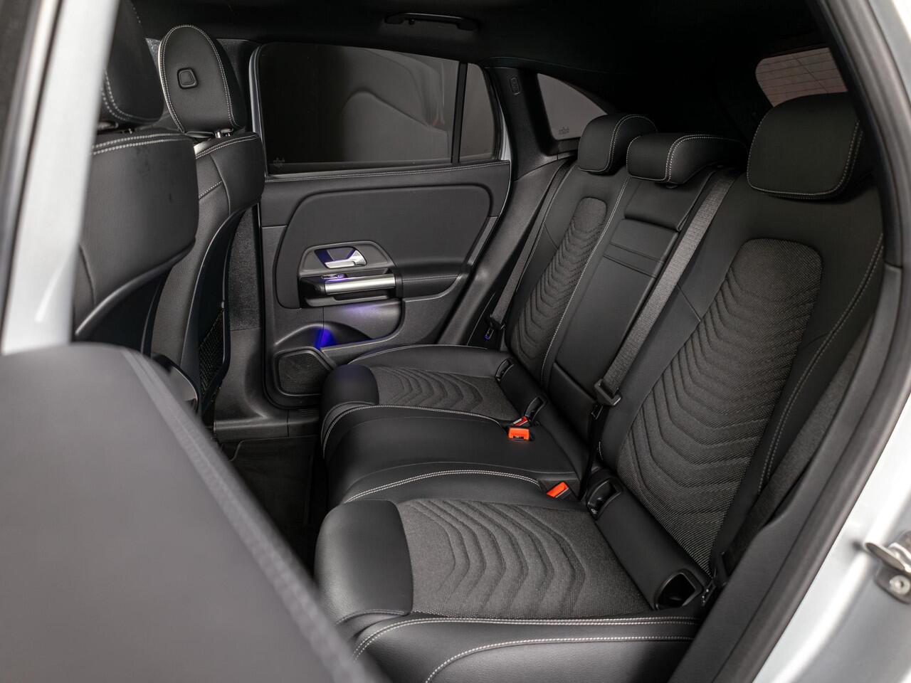 Mercedes-Benz EQA 350 4MATIC Luxury Line 67 kWh Panorama dak