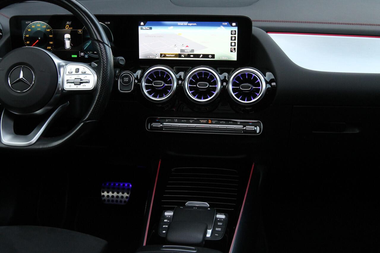 Mercedes-Benz EQA 250+ AMG Line 71 kWh I Pano.dak I Camera I Carplay