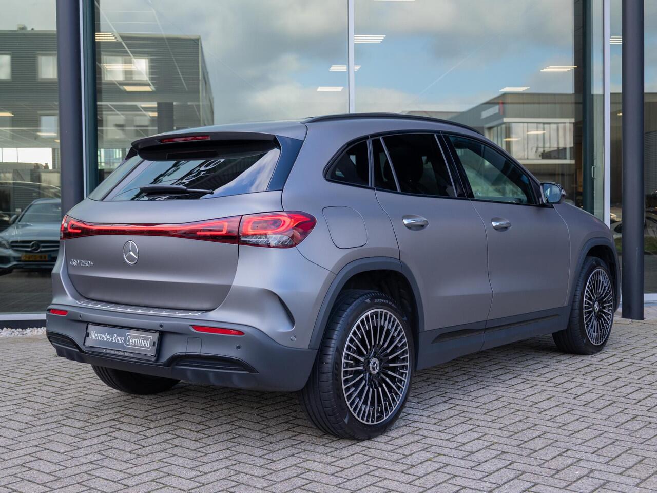 Mercedes-Benz EQA 250+ Business Edition 71 kWh Panorama dak