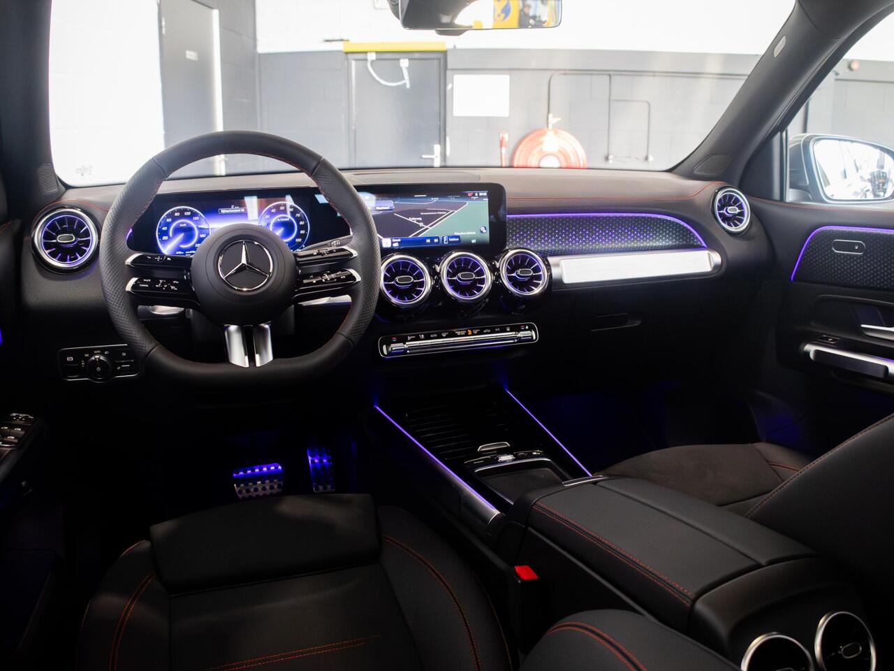 Mercedes-Benz EQB 250+ Business Solution AMG 71 kWh Panorama dak