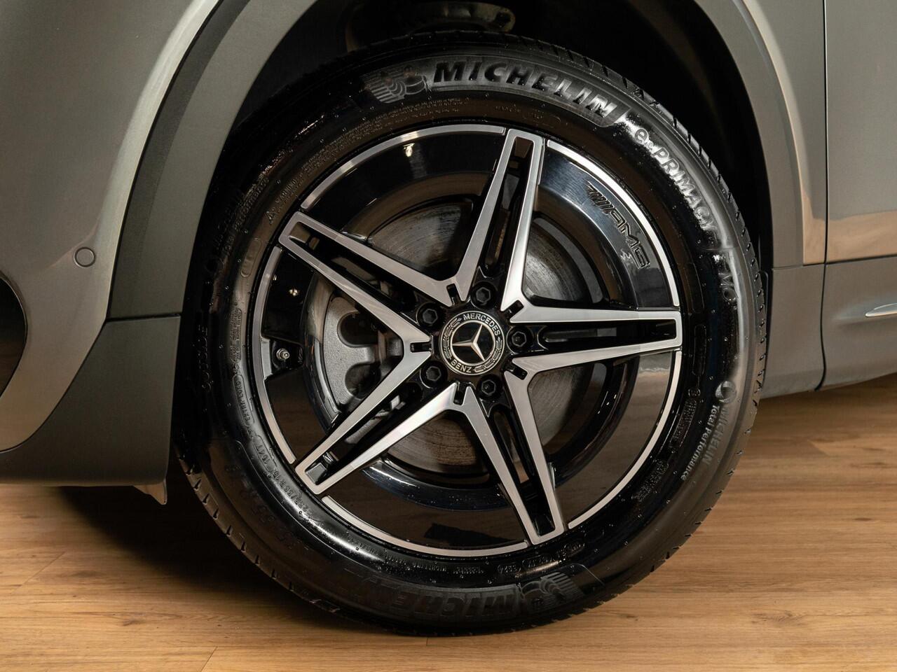 Mercedes-Benz EQB 250+ AMG Line 7p. 71 kWh Panorama dak