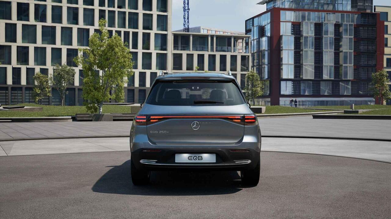 Mercedes-Benz EQB 250+ Business Solution Luxury