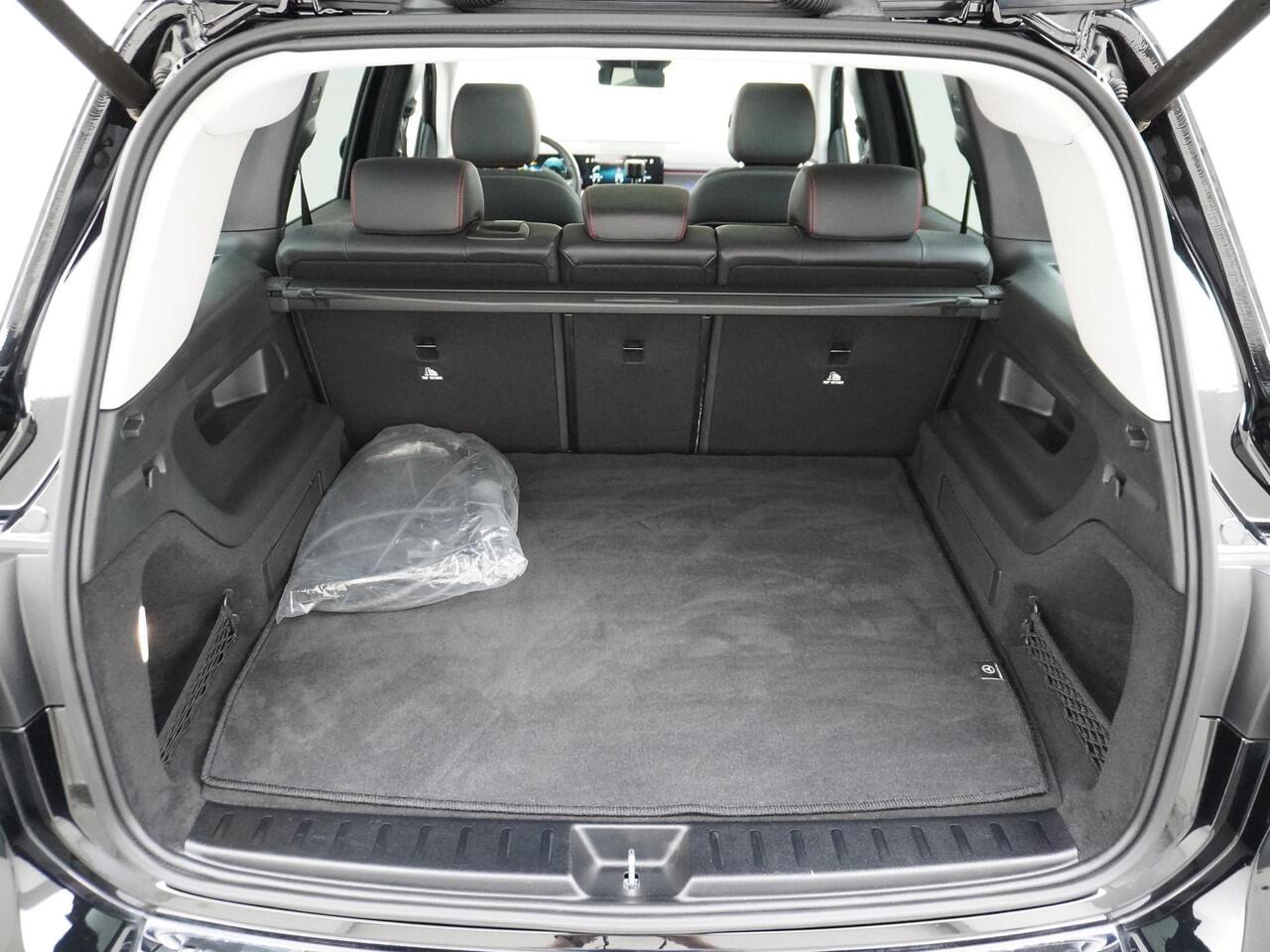 Mercedes-Benz EQB 300 4MATIC AMG Line 67 kWh CAMERA | PANO | RIJKLAARPRIJS INCL. 12 MND. BOVAGGARANTIE