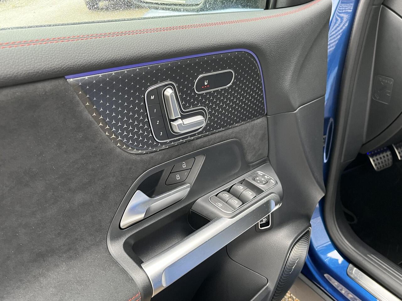 Mercedes-Benz EQB 250+ AMG Line | Rijassistentiepakket | Premium Pakket | Night Pakket | Winter Pakket | Panoramadak | Trekhaak | Elektrisch Verstelbare Stoelen + Memory | Burmester Surround Sound | 360° Camera | Head-up Display | Apple CarPlay | Android Auto