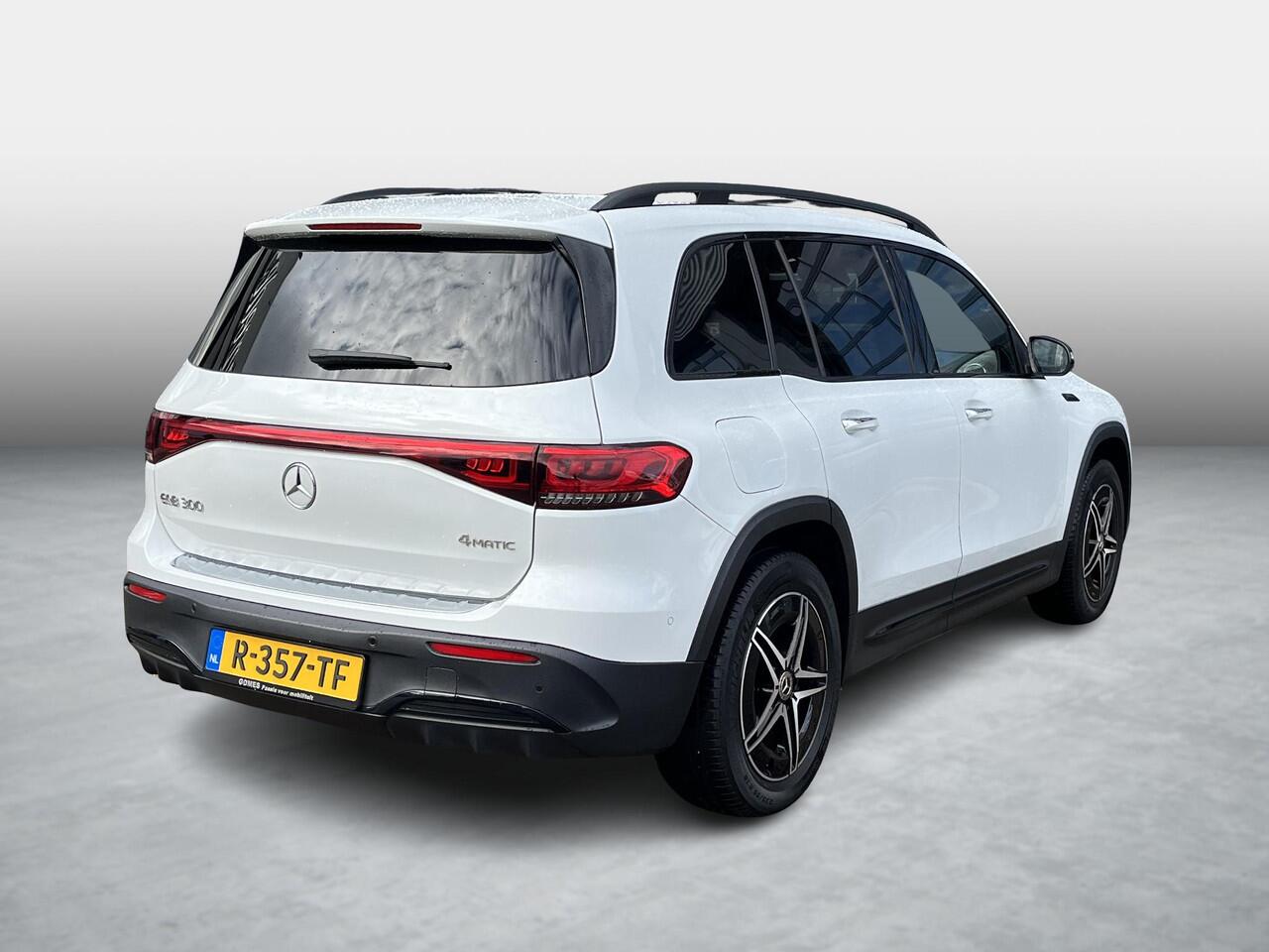 Mercedes-Benz EQB 300 4MATIC AMG Line 67 kWh