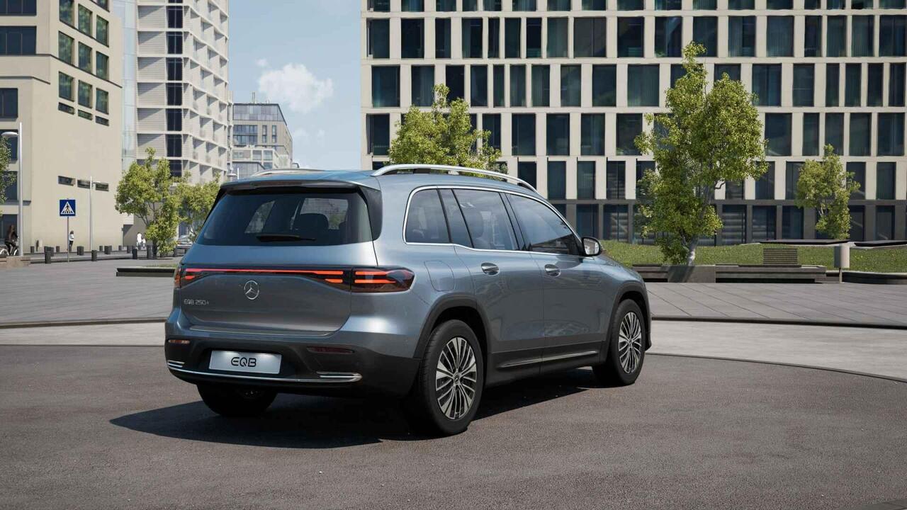 Mercedes-Benz EQB 250+ Business Solution Luxury