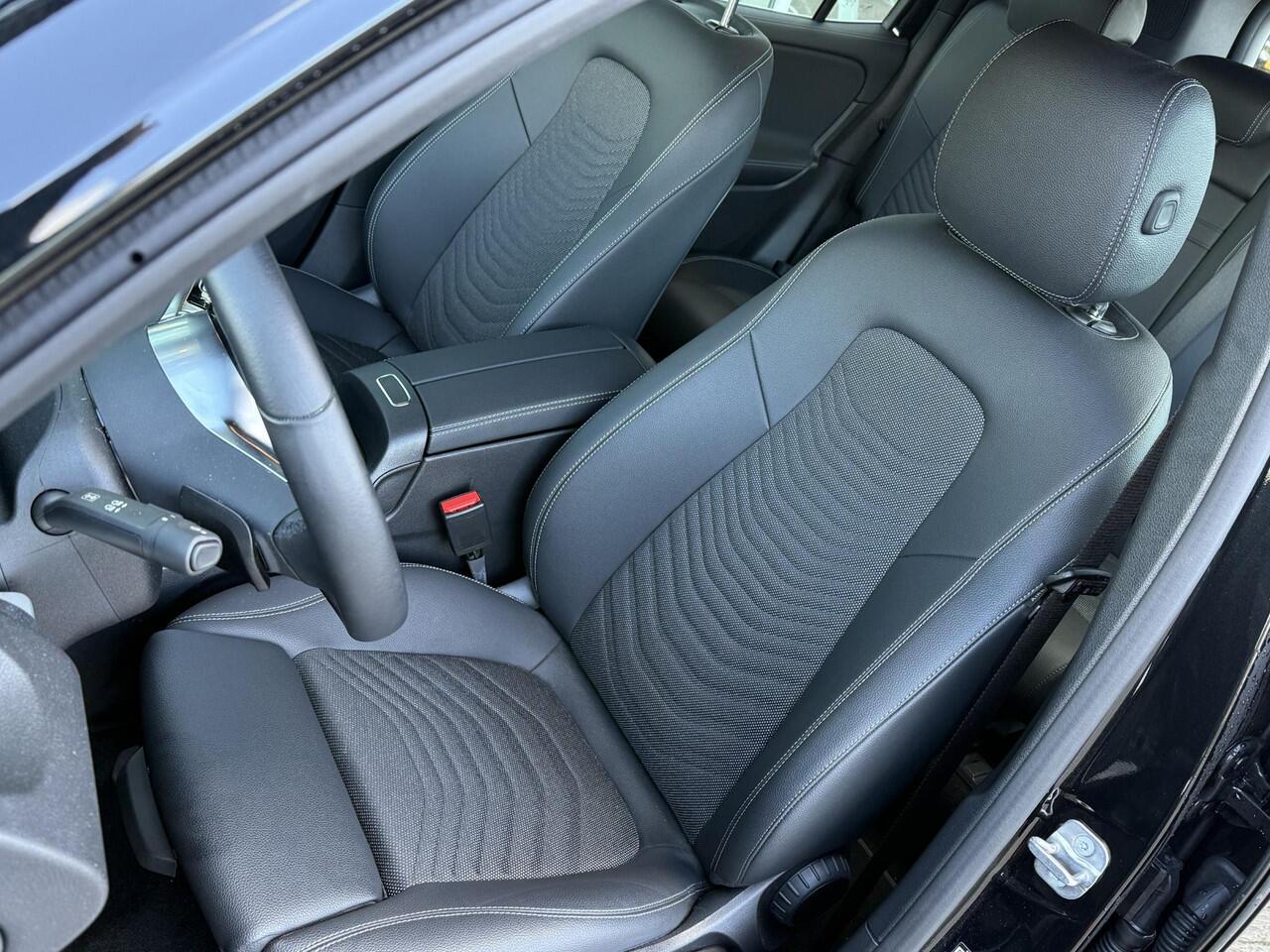 Mercedes-Benz EQB 250+ Essential Line 71 kWh