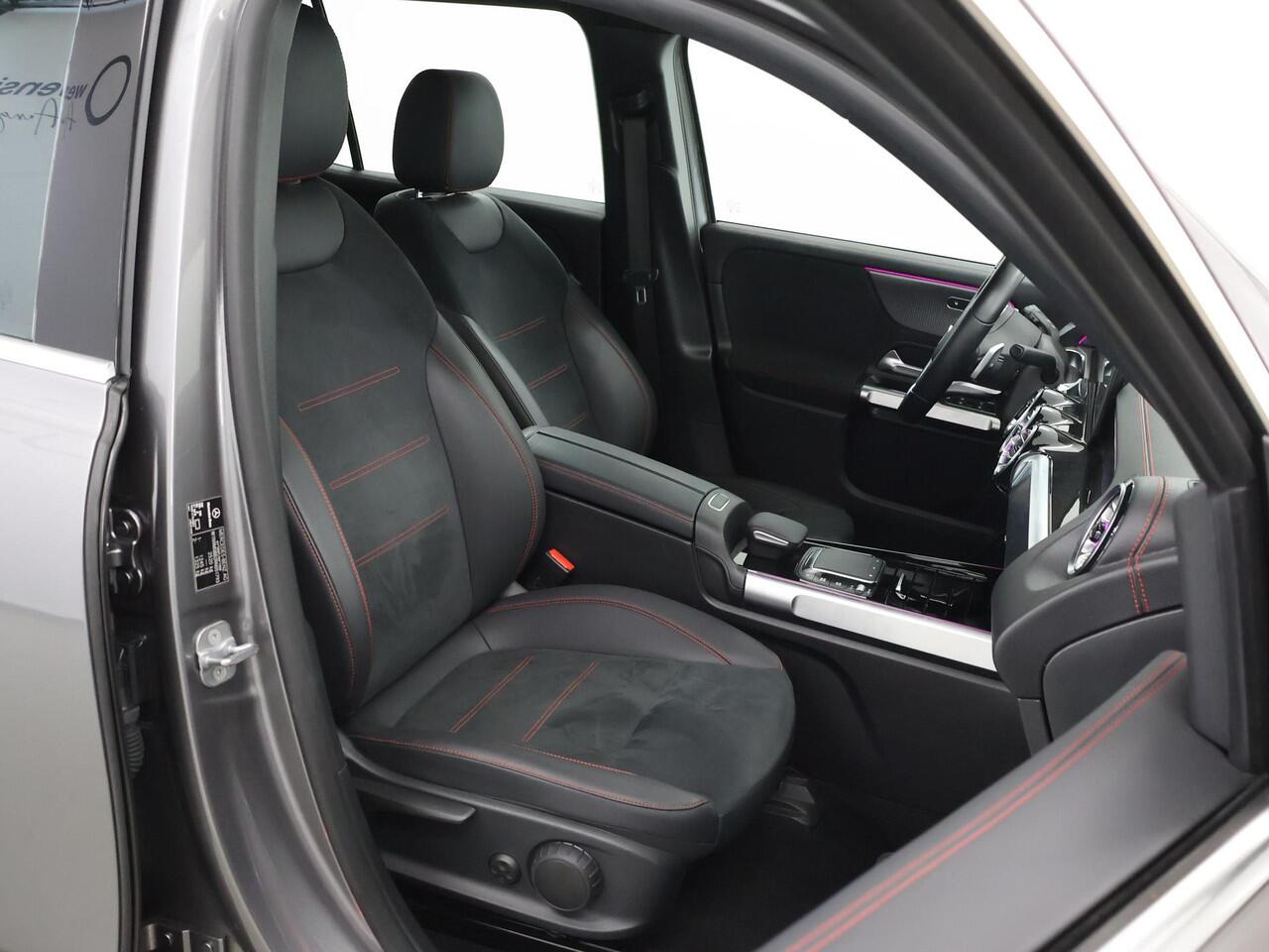 Mercedes-Benz EQB 250 AMG Line 67 kWh | Elektrische achterklep | Stoelverwarming | Augmented reality |