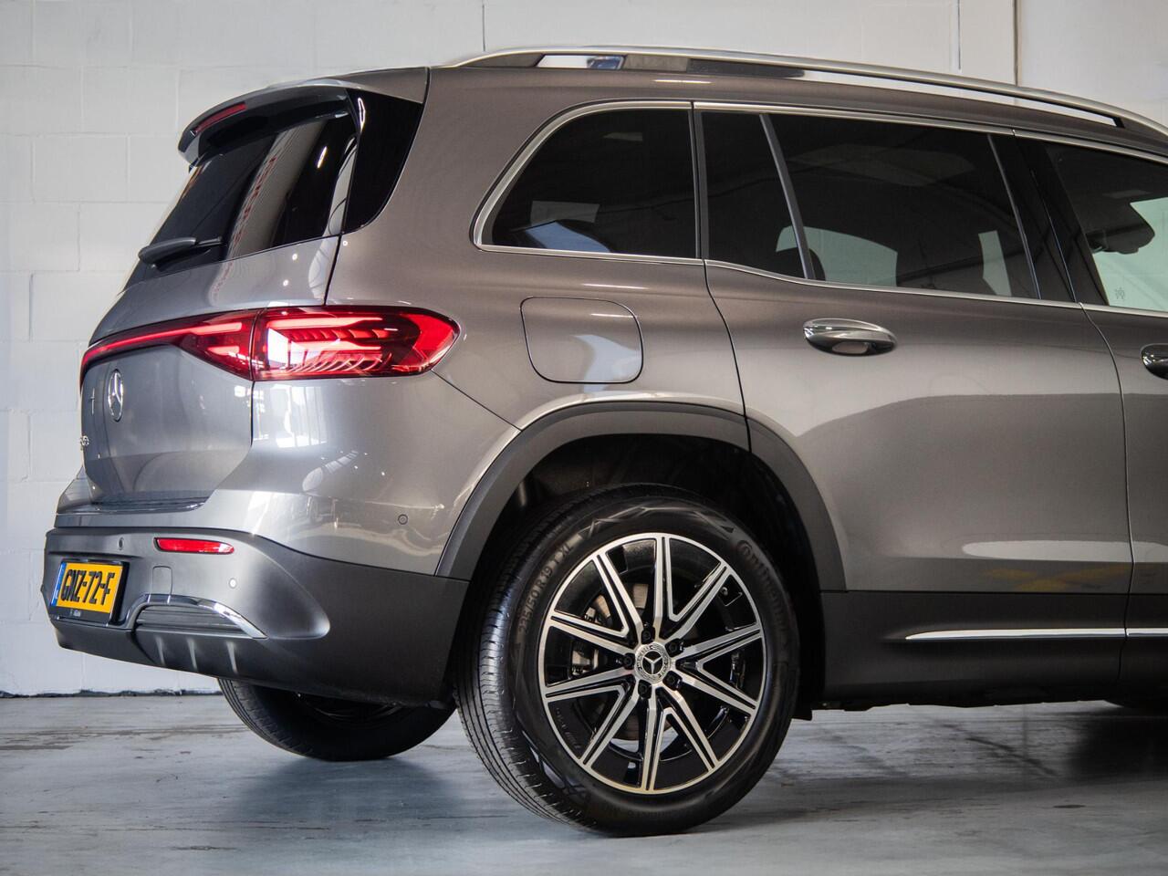 Mercedes-Benz EQB 250+ Business Solution AMG 71 kWh Panorama dak