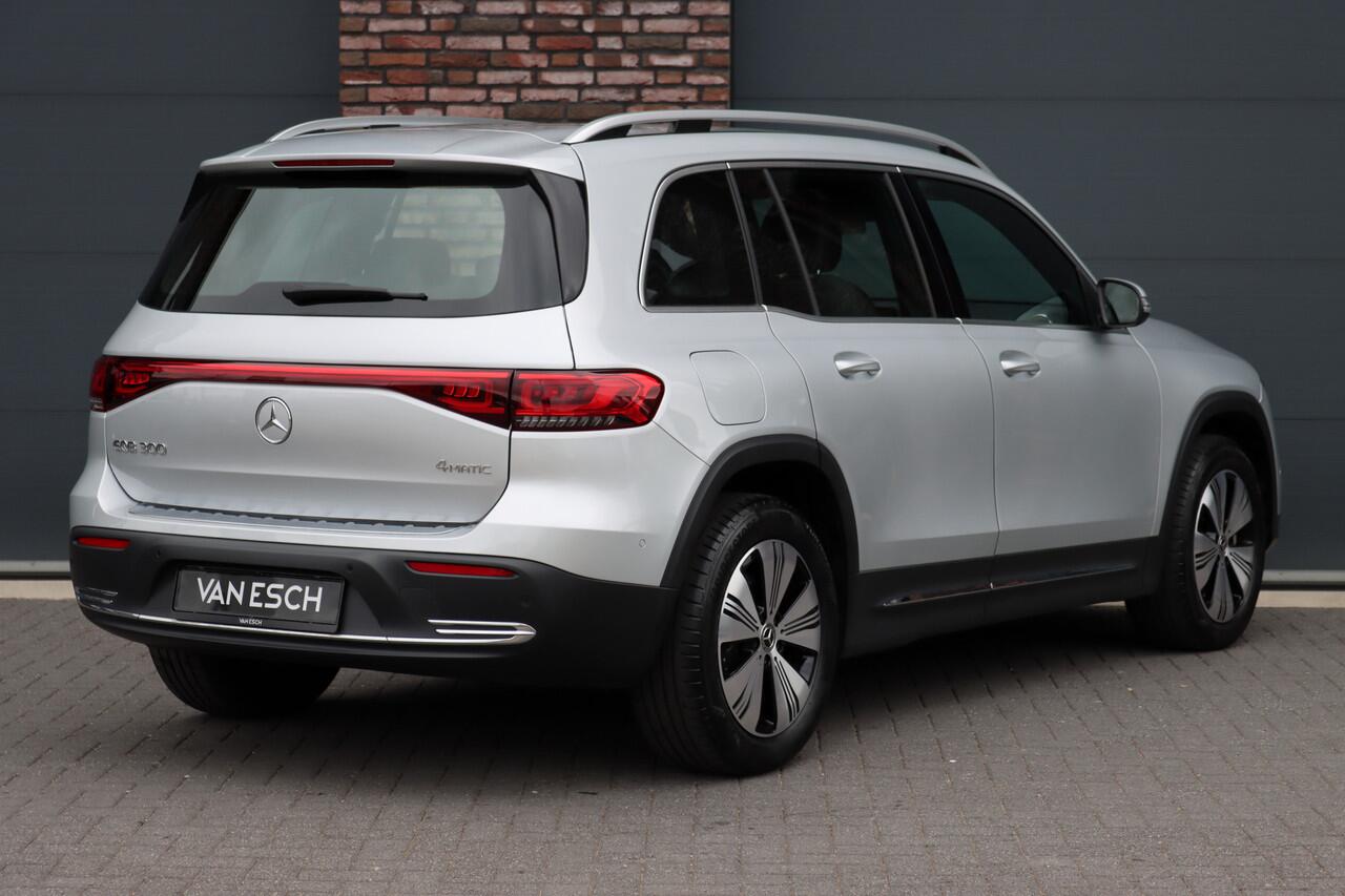 Mercedes-Benz EQB 300 4MATIC Luxury Line 67 kWh | Dodehoekassistent | Camera | Vario-achterbank | Apple Carplay/Android Auto | High Perf. LED | Zitcomfortpakket | Stoelverwarming |