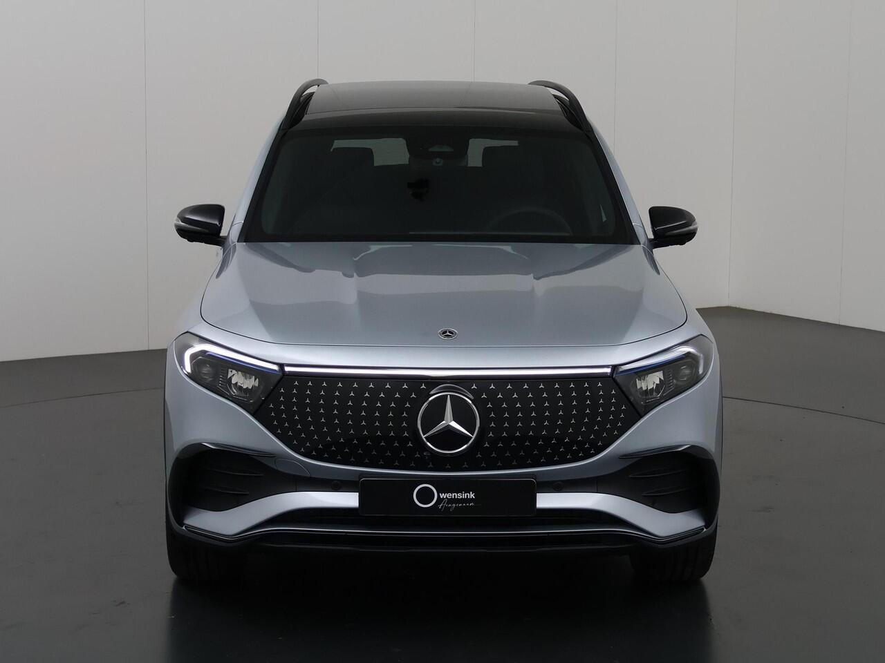 Mercedes-Benz EQB 250+ AMG Line | Stoelverwarming | Panoramaschuifdak | Sfeerverlichting | Keyless go | Premium pakket