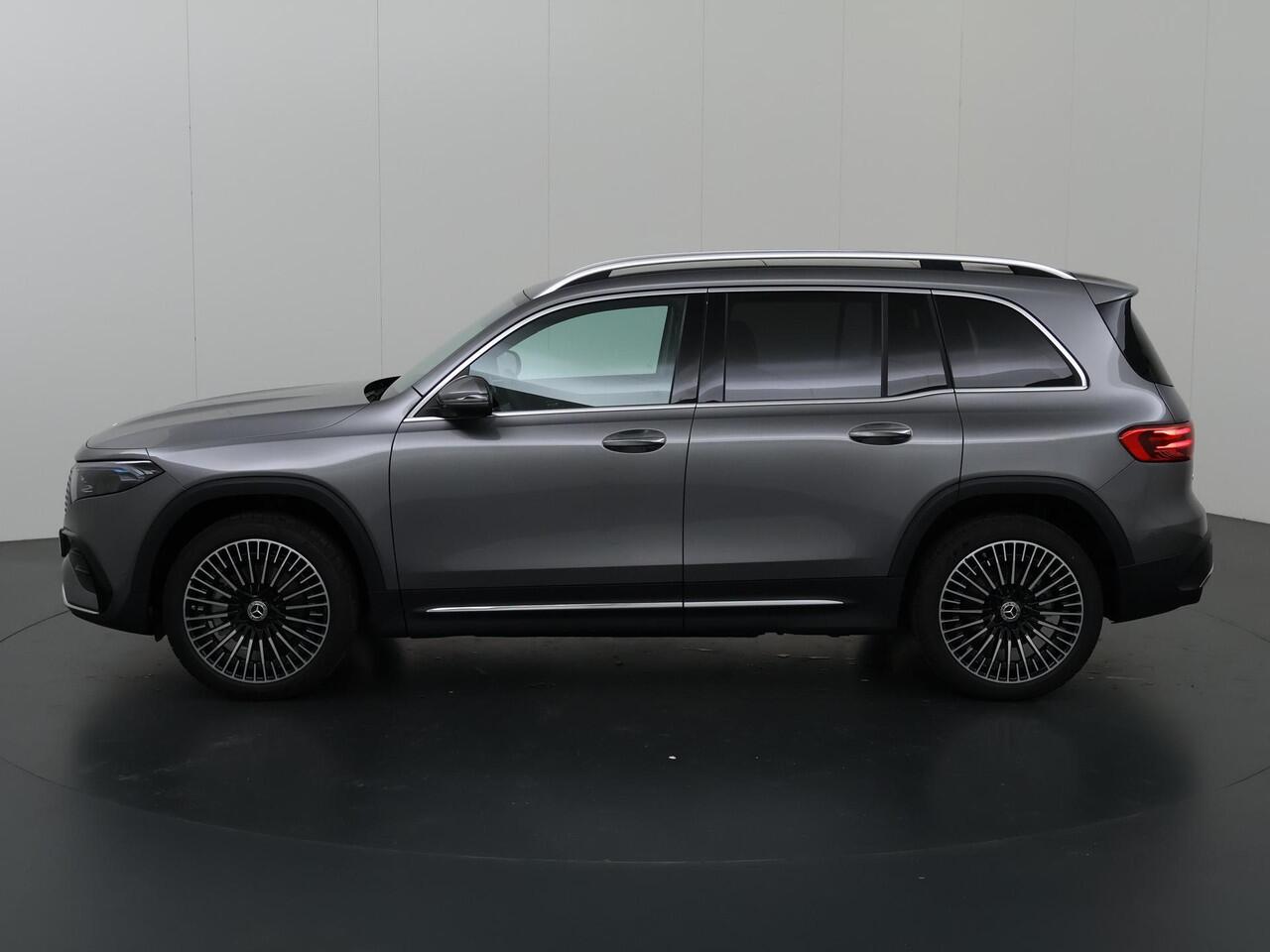 Mercedes-Benz EQB 250+ AMG Line 71 kWh | 7-Pers | Panoramadak | Dodehoek Assistent | Elektrische Stoelen met Memory | 360 Camera | Burmester Surround System | Apple Carplay/Android Auto |