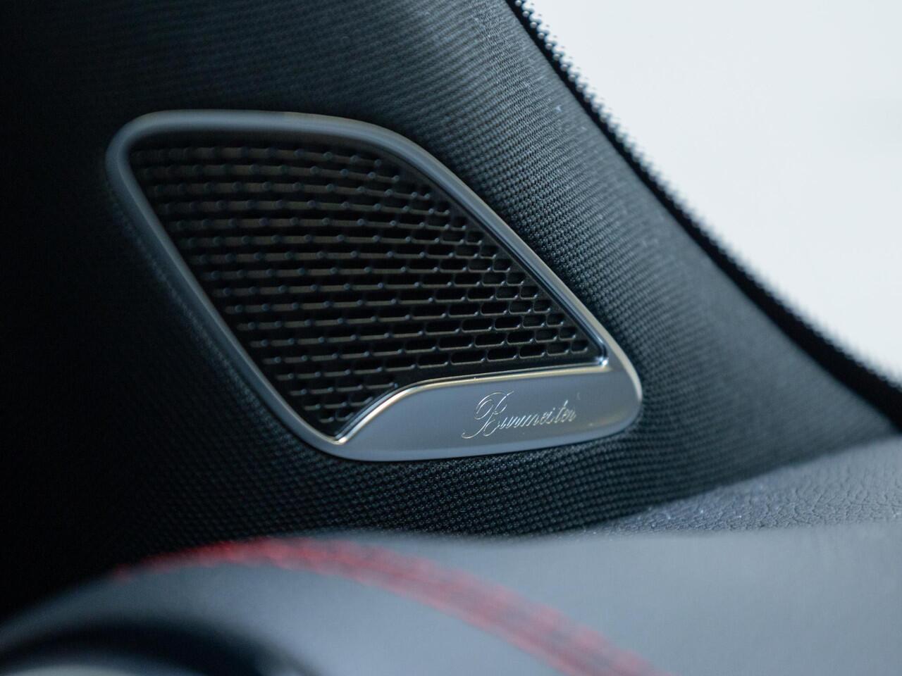 Mercedes-Benz EQB 250+ Business Solution AMG 7p. 71 kWh Panorama dak