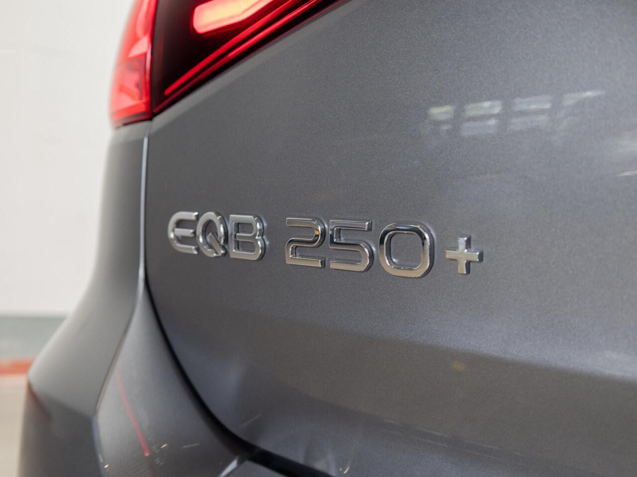 Mercedes-Benz EQB 250+ Business Line LIMITED