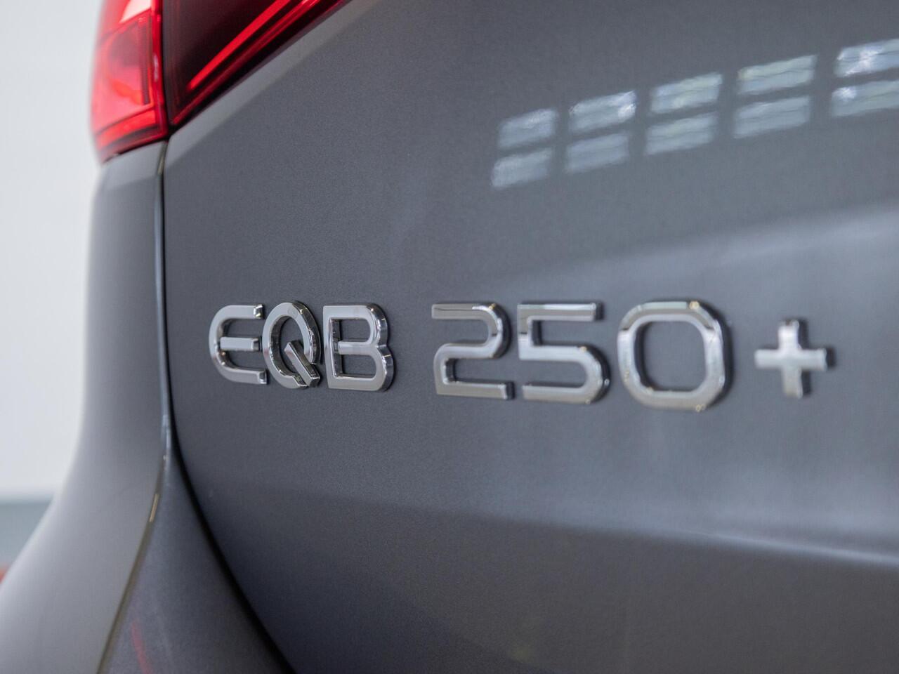 Mercedes-Benz EQB 250+ AMG Line LIMITED 71 kWh