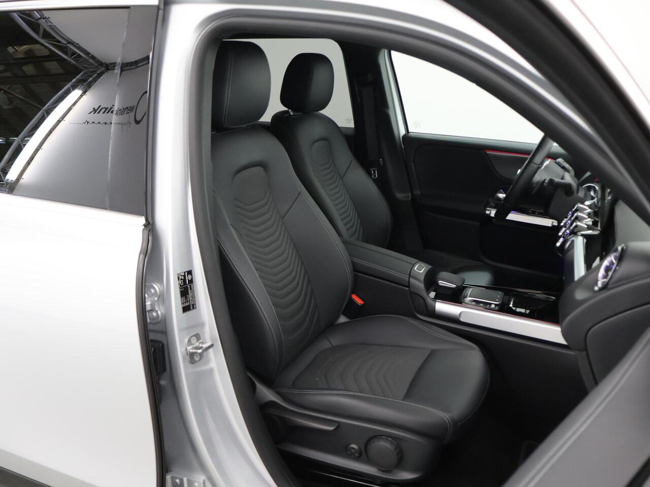 Mercedes-Benz EQB 250 Business Line 7persoons 67 kWh | Stoelverwarming | LED koplampen | Dakrails | Achteruitrijcamera |