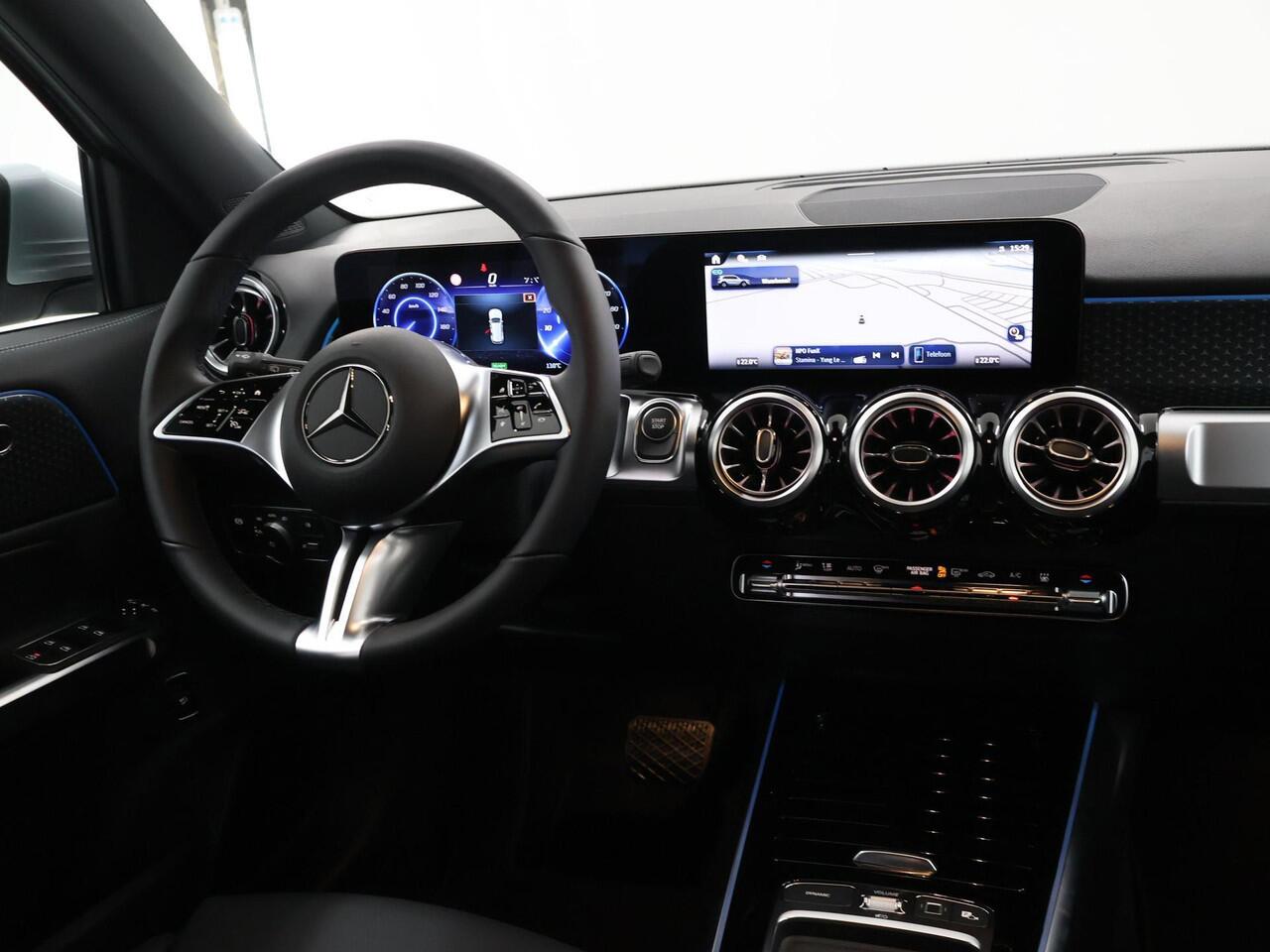Mercedes-Benz EQB 250+ Luxury Line 71 kWh | Panoramadak | Privacy Glass | Keyless |