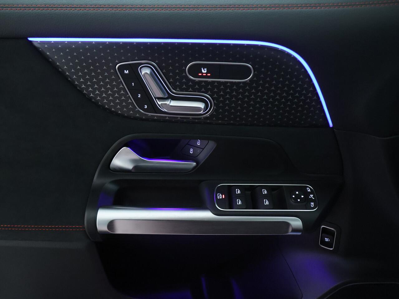 Mercedes-Benz EQB 250+ Business Solution AMG Line 7p. 71 kWh | Premium pakket | GUARD 360° Voertuigbescherming Plus | Parkeerpakket met 360°-camera | EASY PACK achterklep | Burmester Surround Sound systeem | Head-up display |