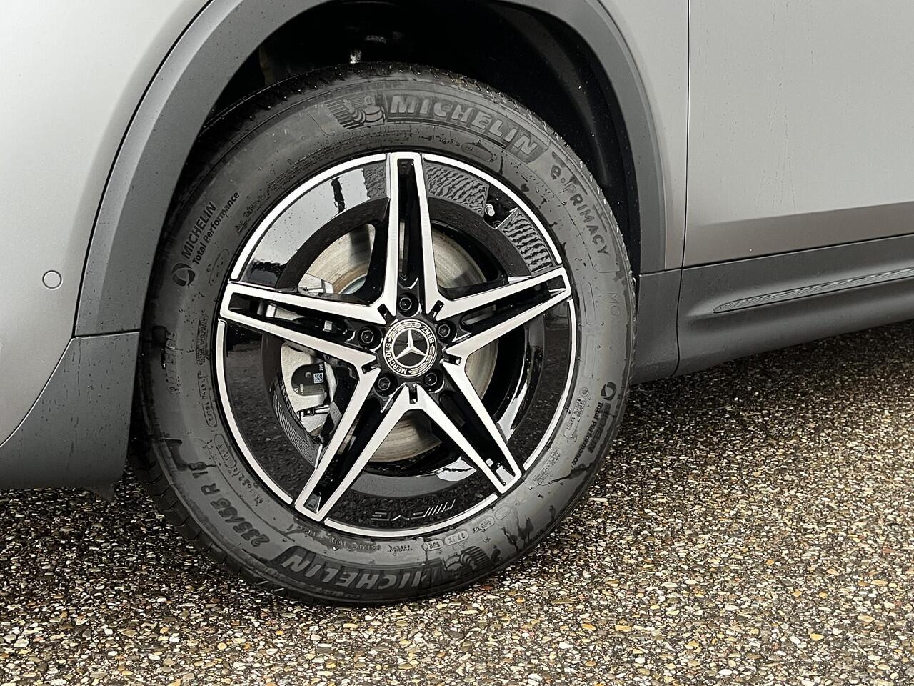 Mercedes-Benz EQB 250+ AMG Line | Mat Grijs | Night Pakket | Panoramadak | Dodehoekassistent | Donkergetint Glas Achter | Apple CarPlay | Android Auto | Advanced Sound System | Sfeerverlichting | Stoelverwarming | Verschuifbare Achterstoelen