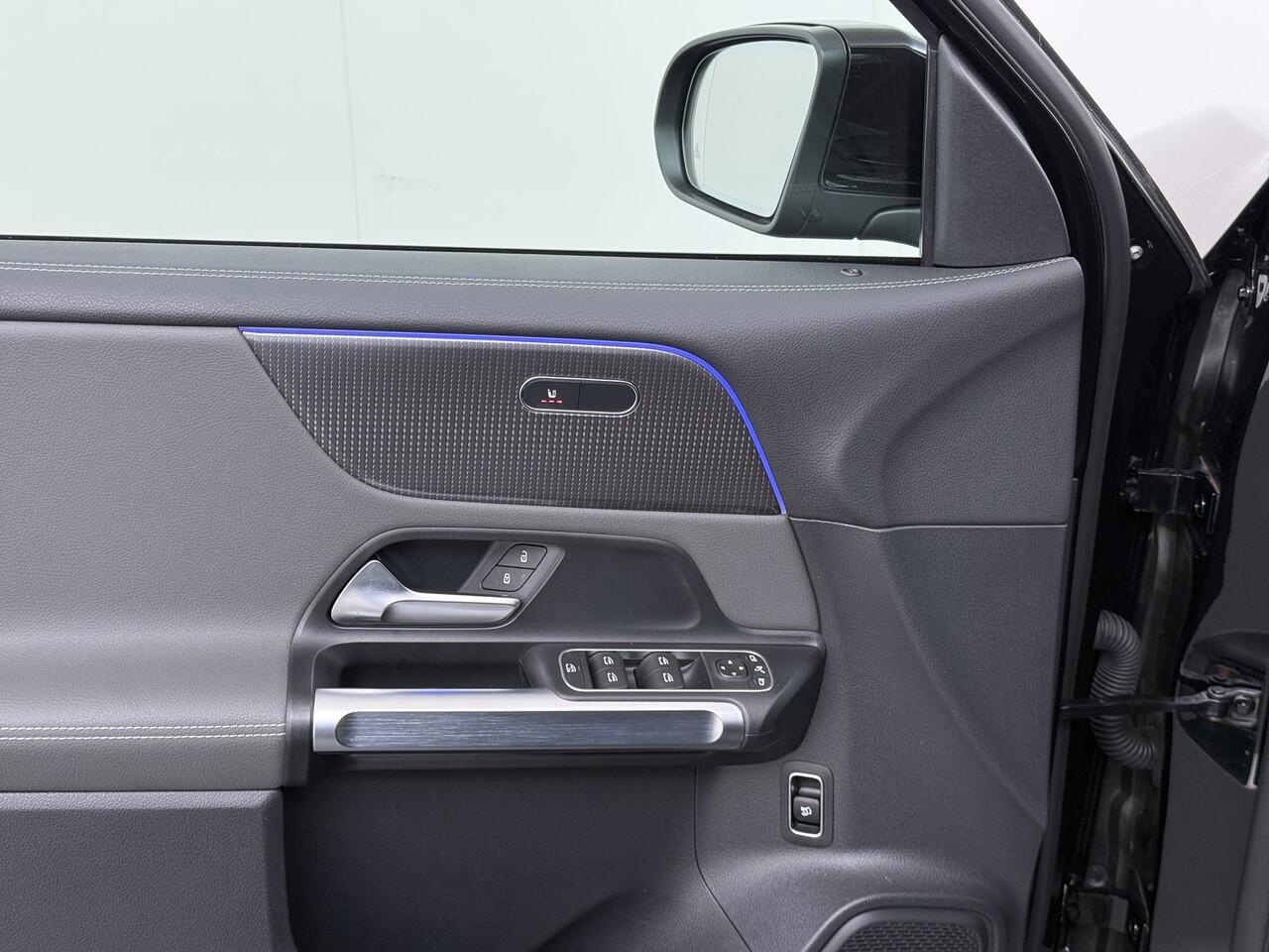 Mercedes-Benz EQB 350 4Matic 67kWk 293pk // Camera // Cruise Control // Carplay // Elek. Achterklep // Sfeerverlichting