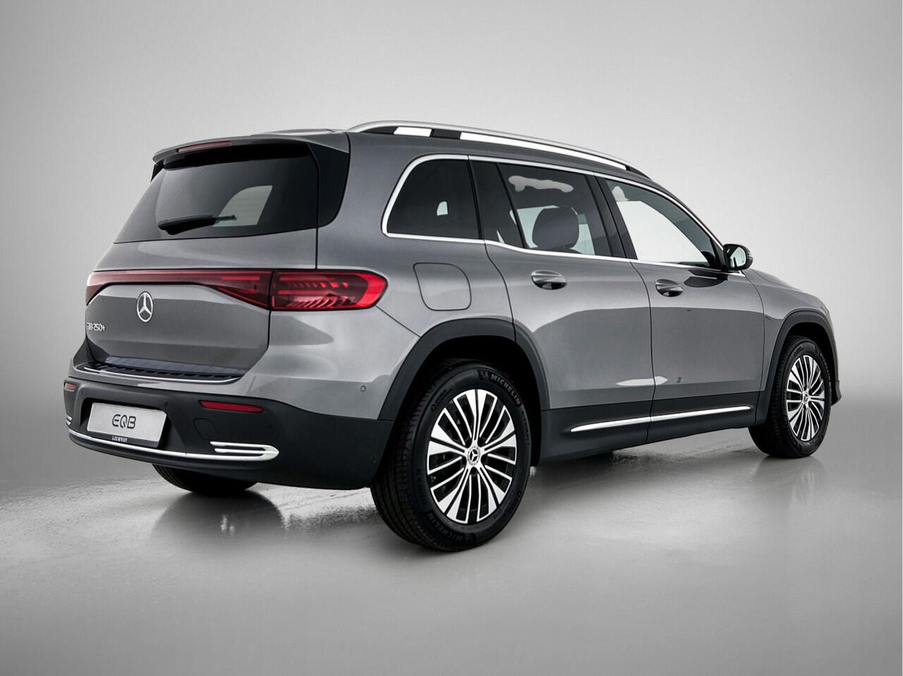 Mercedes-Benz EQB 250+ Business Solution Luxury 7p. 71 kWh | GUARD 360° Voertuigbescherming Plus | EASY PACK achterklep | Parkeerpakket met 360°-camera | Dodehoekassistent | Stoelverwarming voor | Derde zitrij |