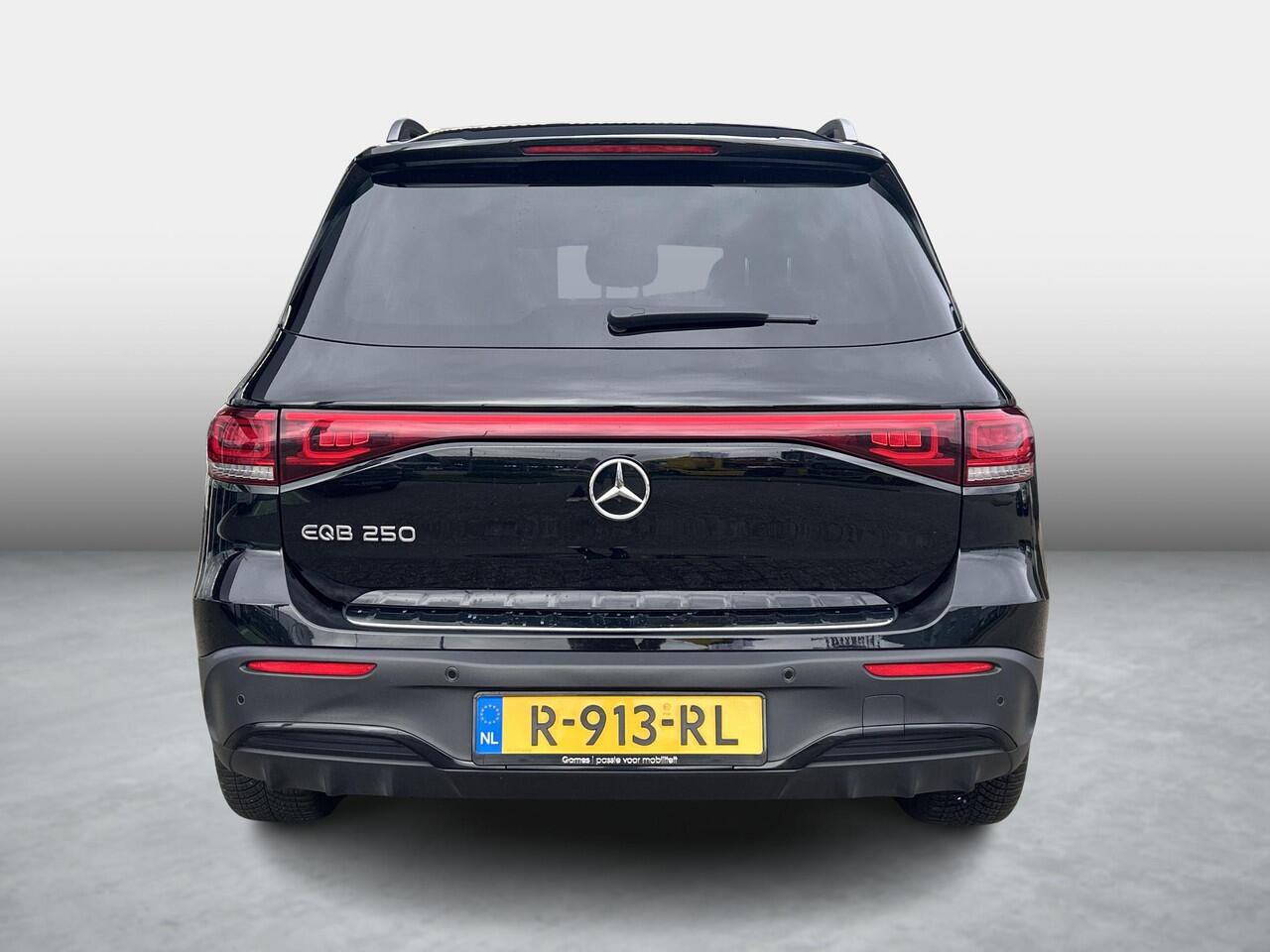 Mercedes-Benz EQB 250 AMG | Panoramadak | Night Pakket | Cruise Control