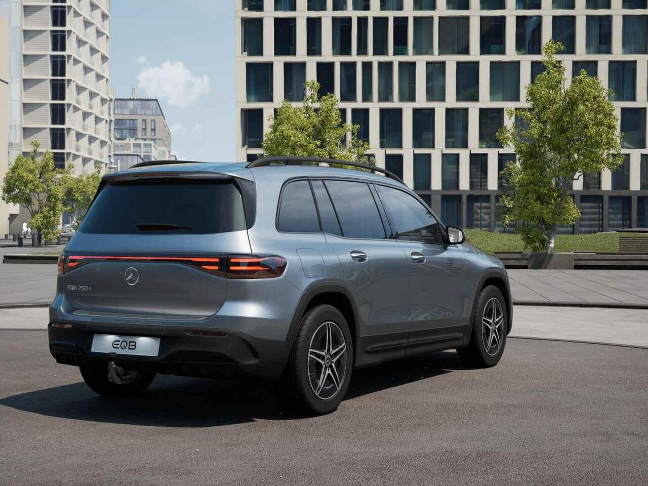 Mercedes-Benz EQB 250+ AMG Line 71 kWh