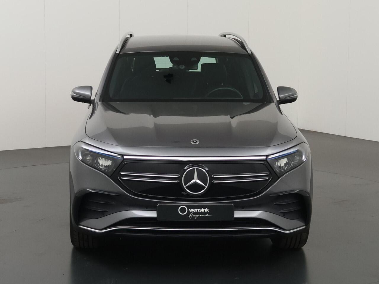 Mercedes-Benz EQB 250 AMG Line 67 kWh | Elektrische achterklep | Stoelverwarming | Augmented reality |