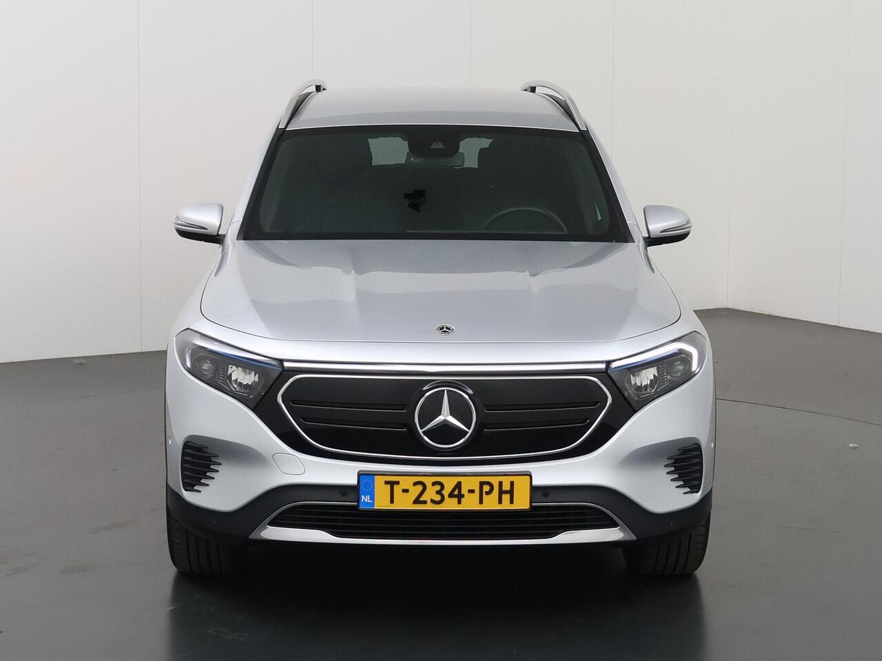 Mercedes-Benz EQB 250 Business Line 7persoons 67 kWh | Stoelverwarming | LED koplampen | Dakrails | Achteruitrijcamera |