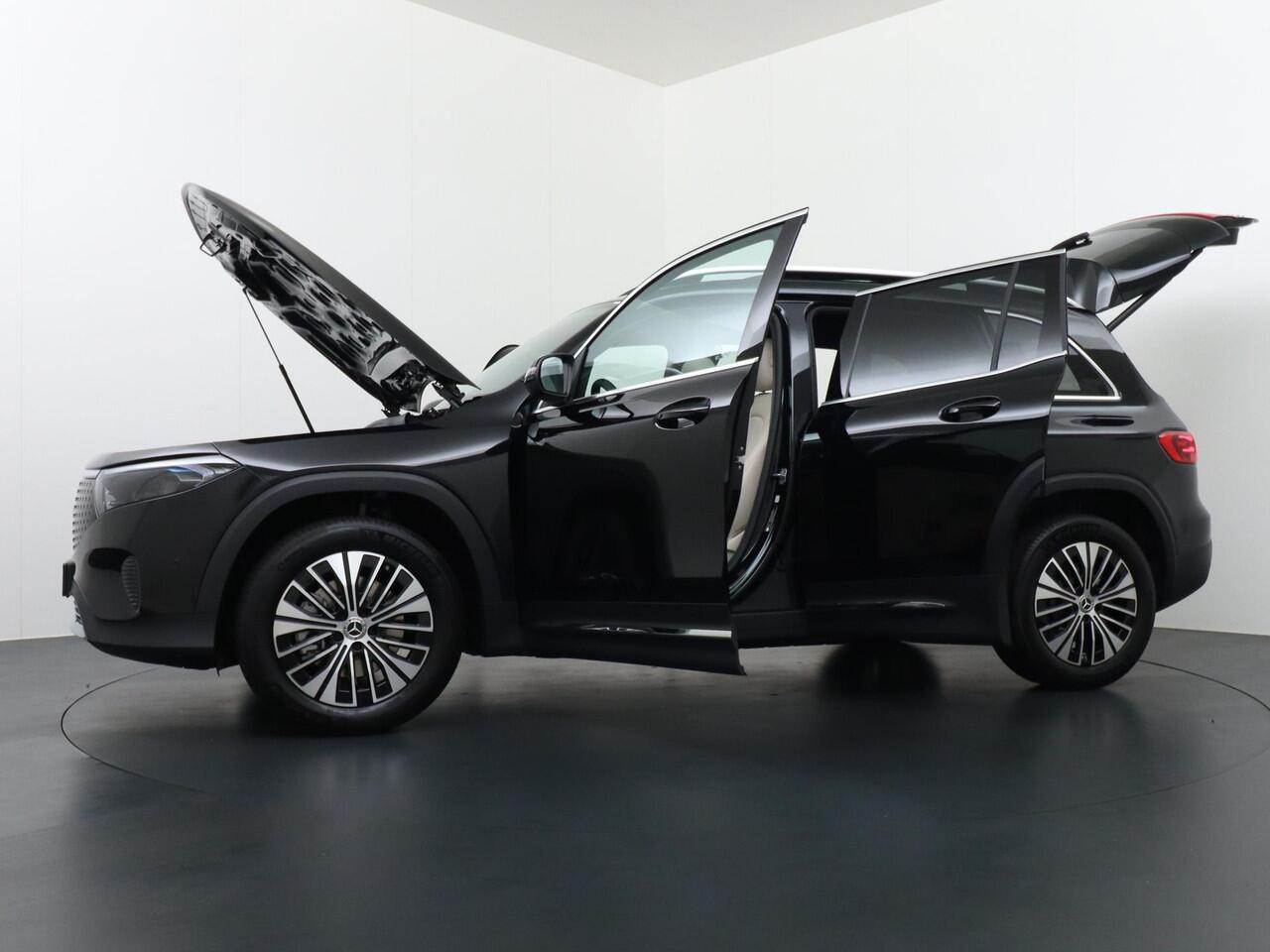Mercedes-Benz EQB 250+ Business Solution Luxury 7pers. 71 kWh Accu | Distronic Cruise Control | Memorystoelen | 360° Camera | Panorama - Schuifdak | DAB+ Radio | Apple Carplay & Android Auto | Stuurwielverwarming