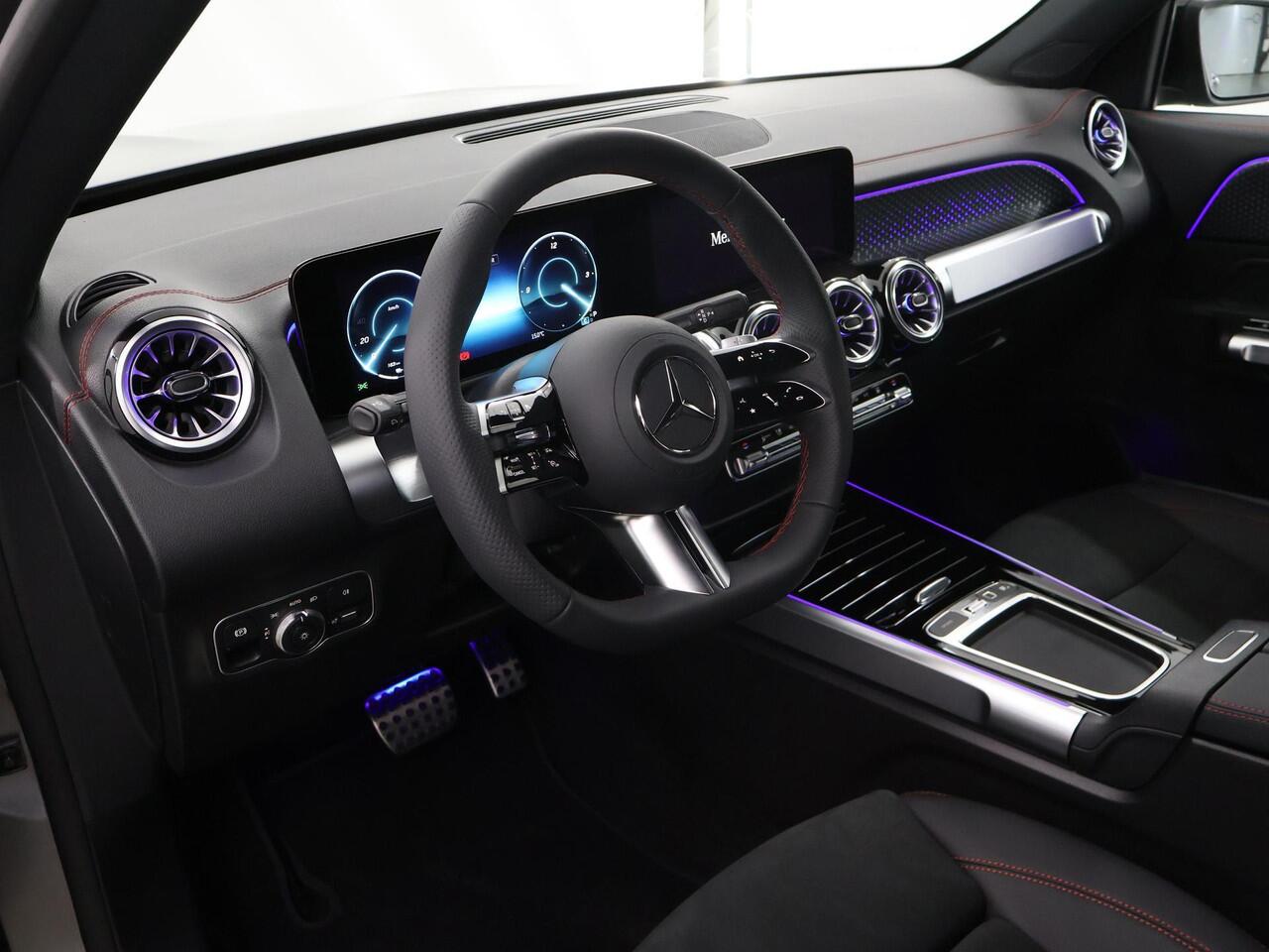 Mercedes-Benz EQB 250+ AMG Line 71 kWh l Nightpakket l Panoramadak