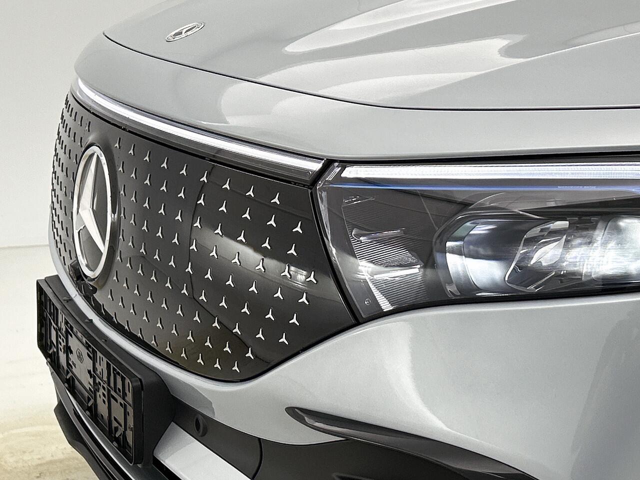 Mercedes-Benz EQB 250+ Business Solution AMG 7p. 71 kWh | Derde zitrij | Nightpakket | Smartphone integratie | Panoramaschuifdak | Memorypakket | Augmented Reality navigatie | Head-up display | 360° camera |