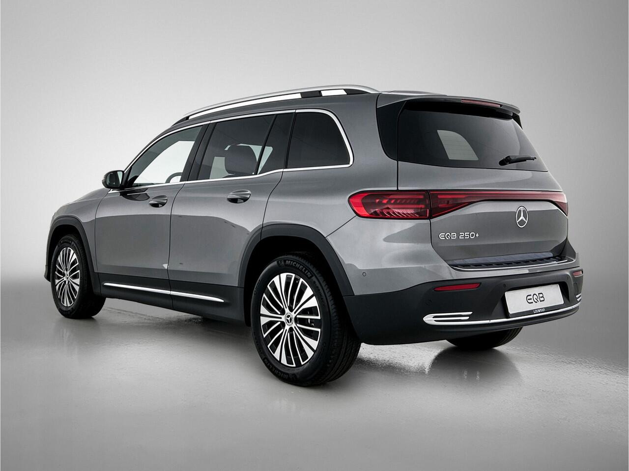 Mercedes-Benz EQB 250+ Business Solution Luxury 7p. 71 kWh | GUARD 360° Voertuigbescherming Plus | EASY PACK achterklep | Parkeerpakket met 360°-camera | Dodehoekassistent | Stoelverwarming voor | Derde zitrij |