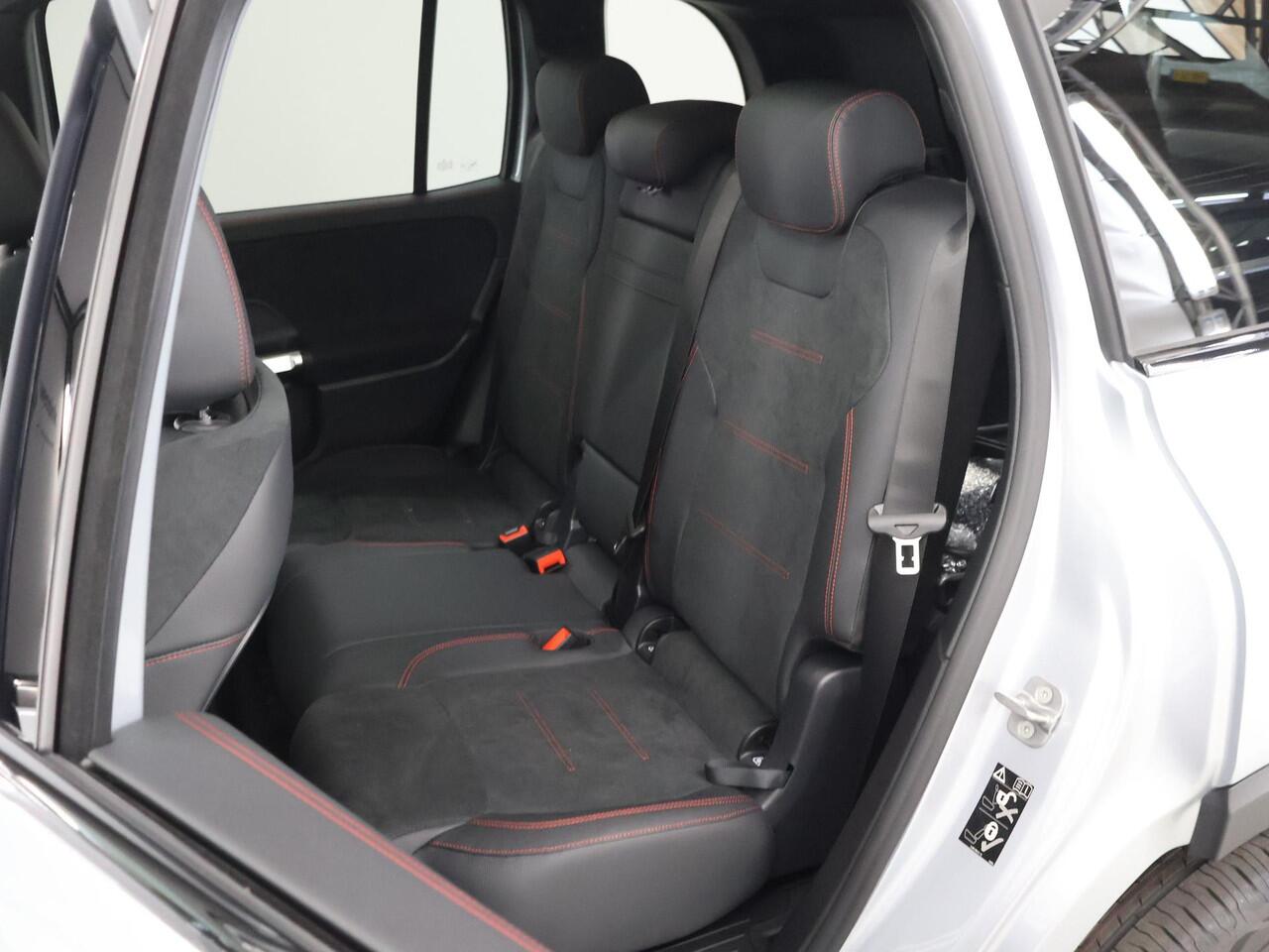 Mercedes-Benz EQB 250+ Business Solution AMG 71 kWh | Panoramaschuifdak | Dodehoekassistent | DAB+ | Led-Koplampen | 360° camera |