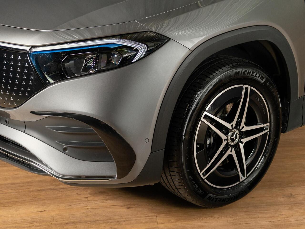 Mercedes-Benz EQB 250+ AMG Line 7p. 71 kWh Panorama dak