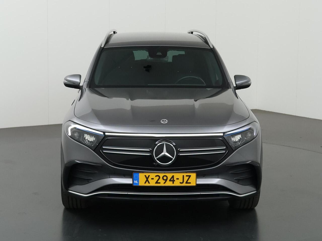 Mercedes-Benz EQB 350 4MATIC AMG Line 67 kWh | Sfeerverlichting | High Performance Led | Stoelverwarming | Apple Carplay