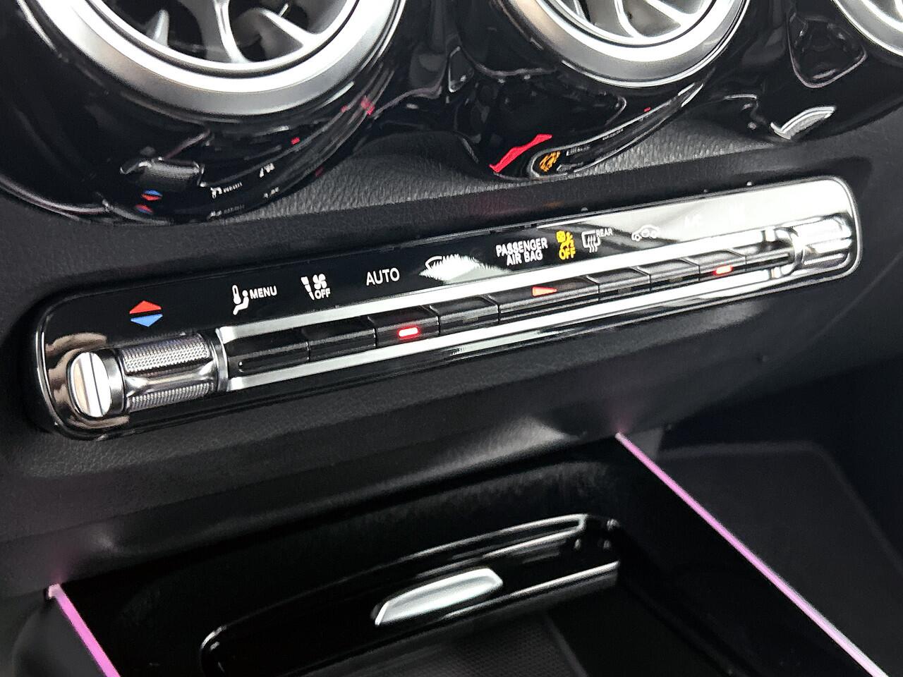 Mercedes-Benz EQB 250+ Business Solution 71 kWh | Widescreen display | Extra USB-poorten | EASY PACK achterklep | Sfeerverlichting | Parkeerpakket met achteruitrijcamera | Stoelverwarming voor |