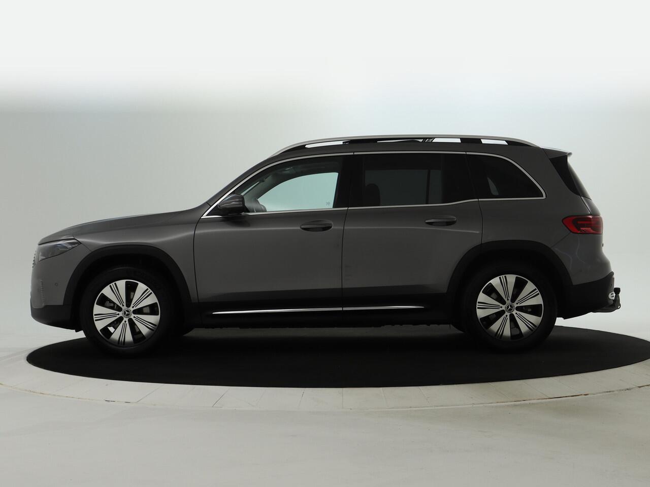 Mercedes-Benz EQB 300 4-MATIC Luxury Line | Trekhaak af fabriek| Panorama Schuif-Kanteldak | Adaptieve Cruise i.c.m Rijass.Pakket | 360°-Camera | Sfeerverlichting | Winter pakket: Stuur en Stoelverwarming| Inclusief 24 maanden MB Certified garantie voor Europa.