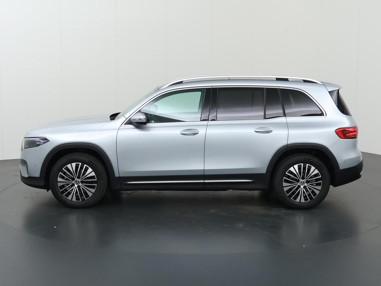 Mercedes-Benz EQB 250+ Luxury Line 71 kWh | Panoramadak | Winter Pakket | Car Play | Sfeerverlichting |